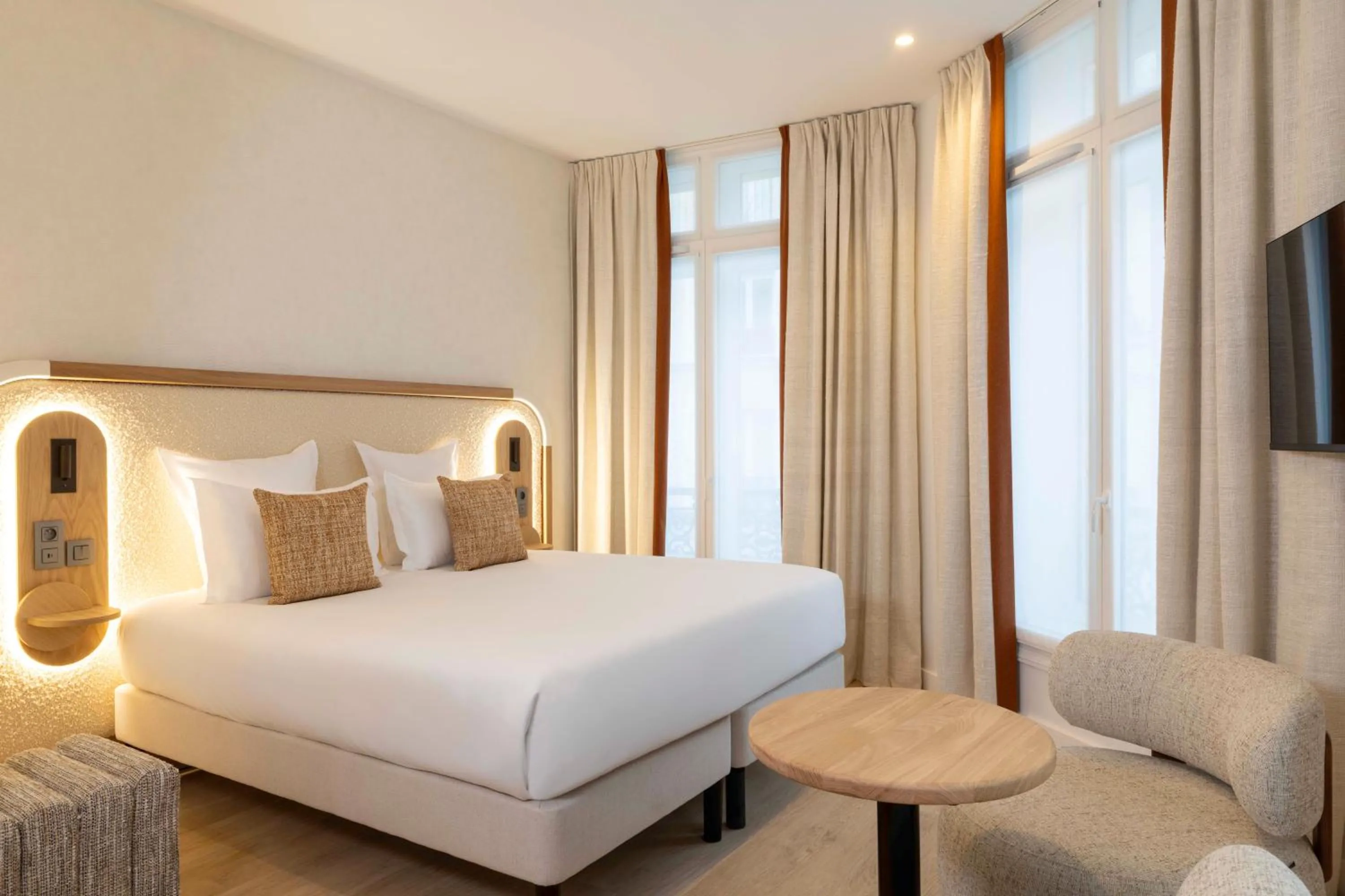 Bed in Madame Drouot & Spa - Opera