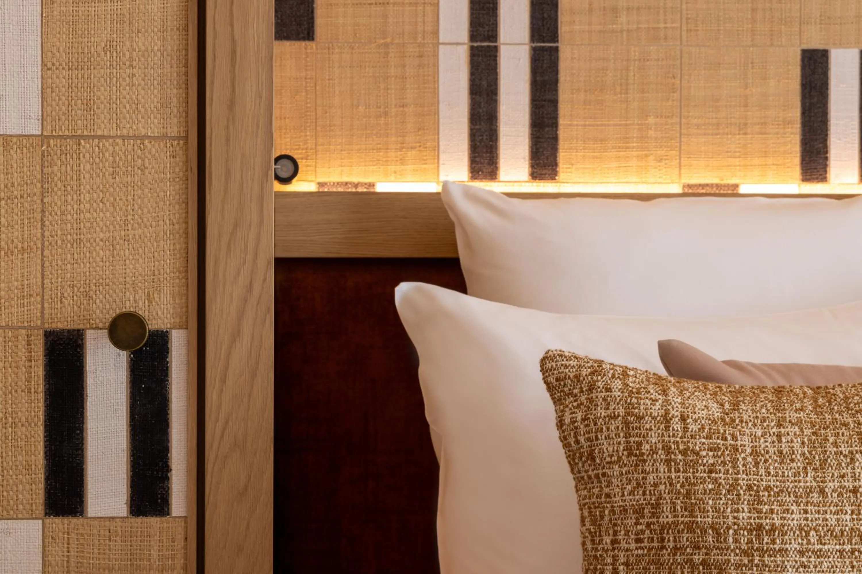 Bed in Madame Drouot & Spa - Opera