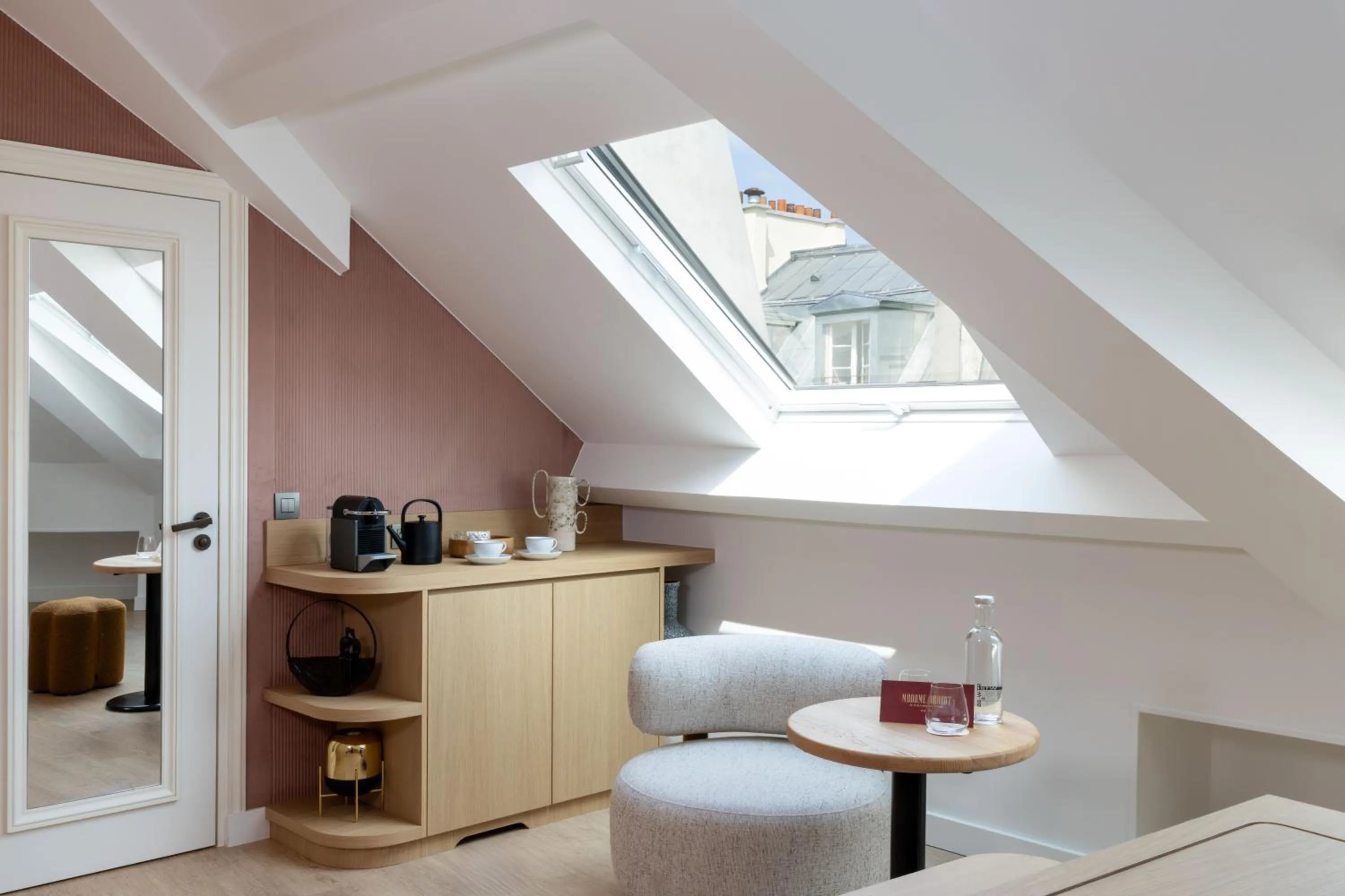Dining area in Madame Drouot & Spa - Opera