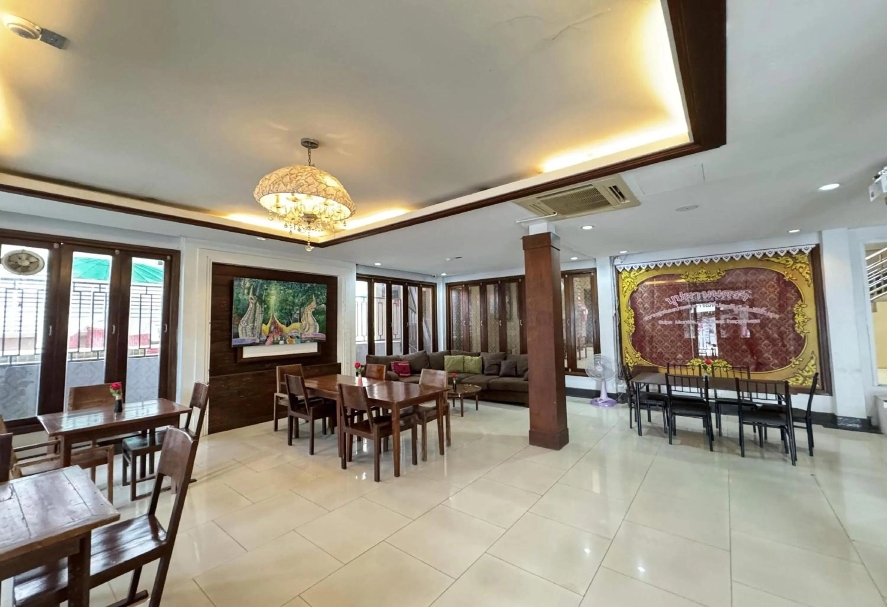 Restaurant/places to eat in Collection O Bupamontra Chiangmai