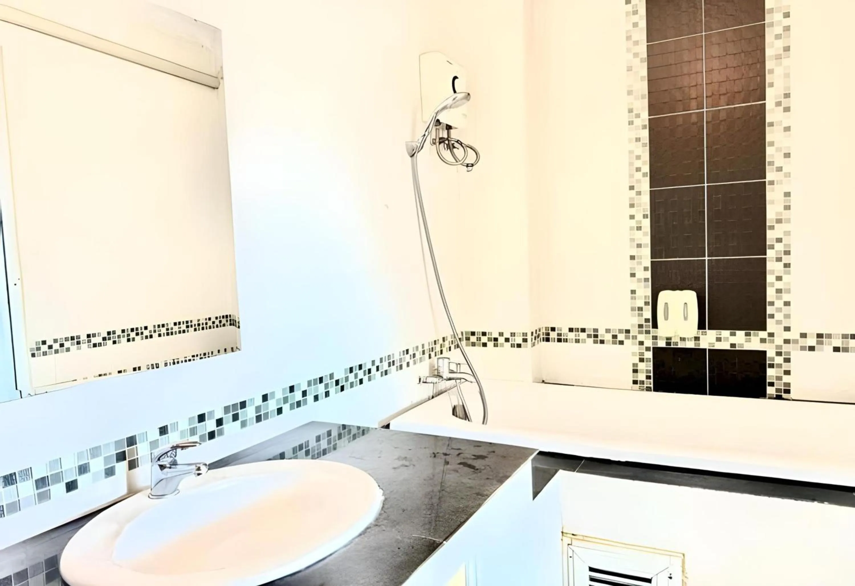 Bathroom in Collection O Bupamontra Chiangmai