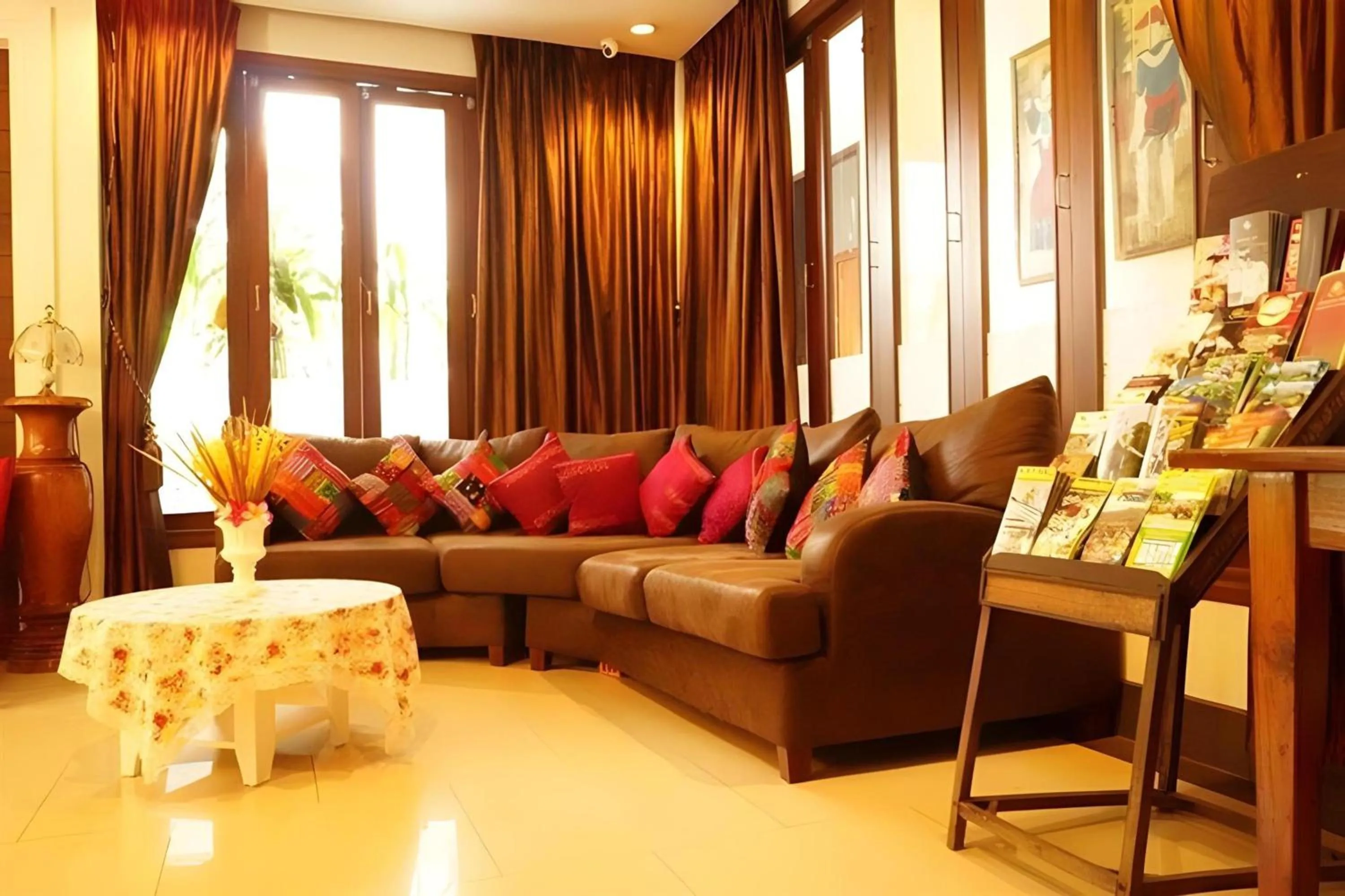 Seating area in Collection O Bupamontra Chiangmai