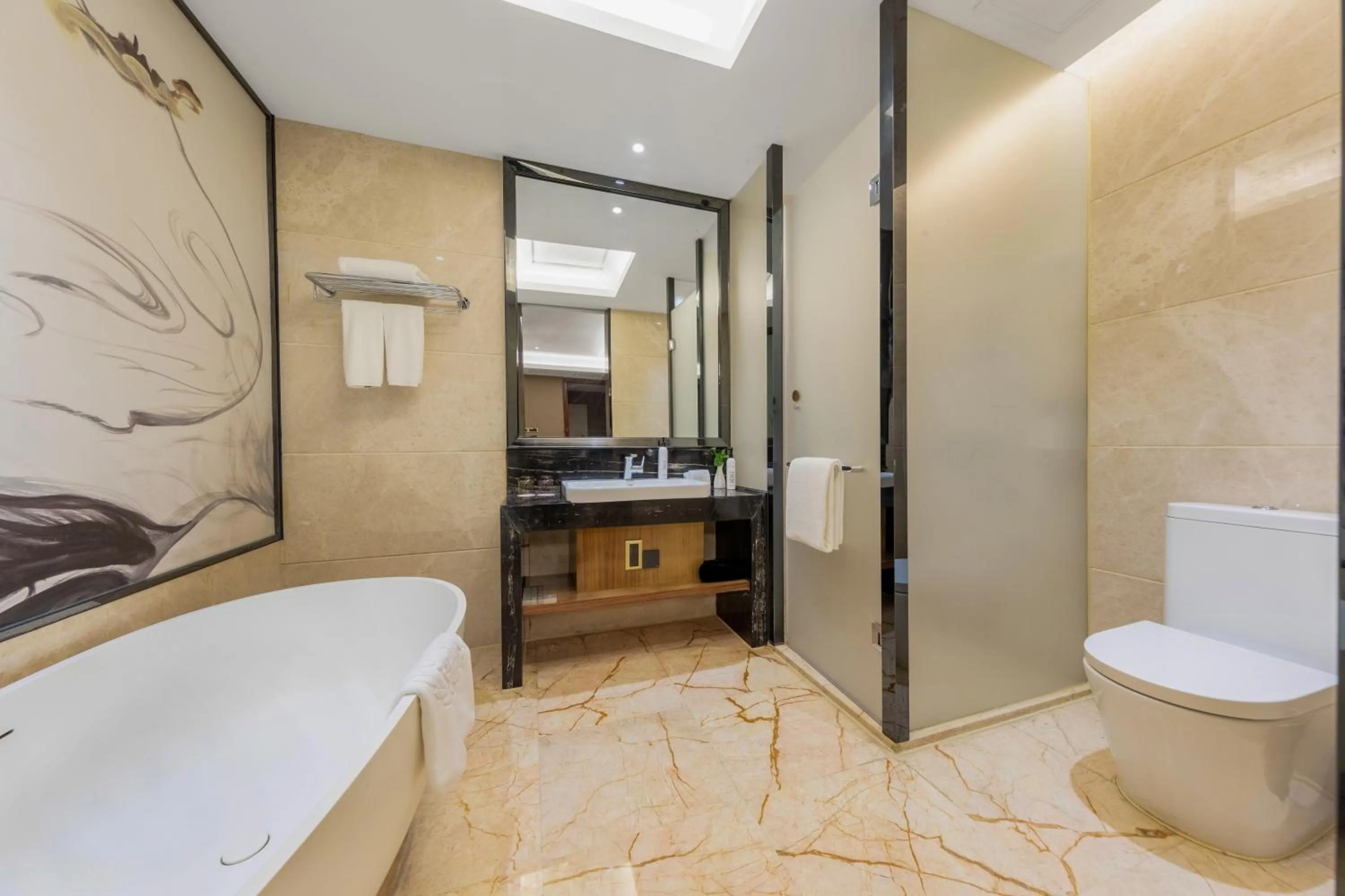 Honder International Hotel