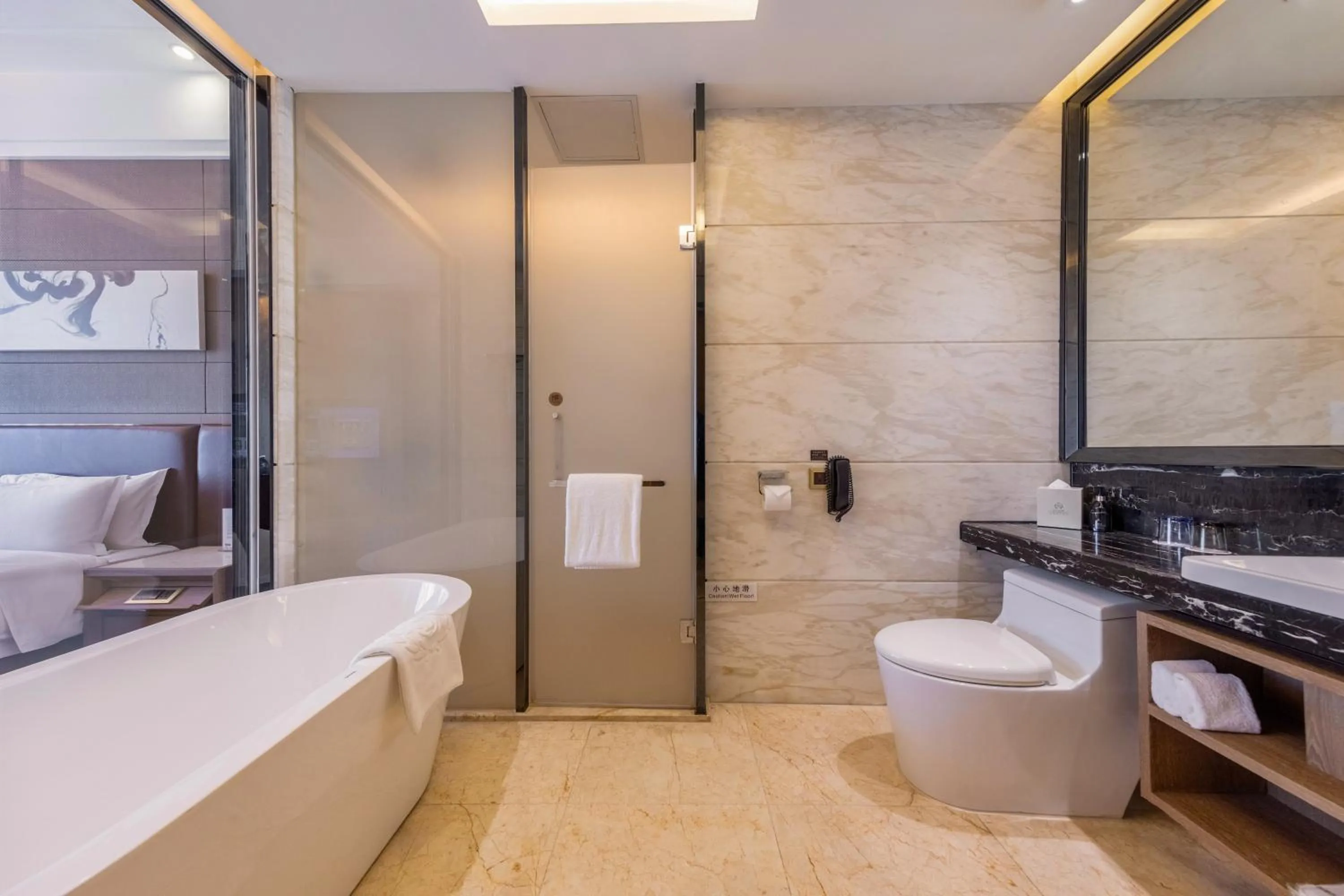 Honder International Hotel