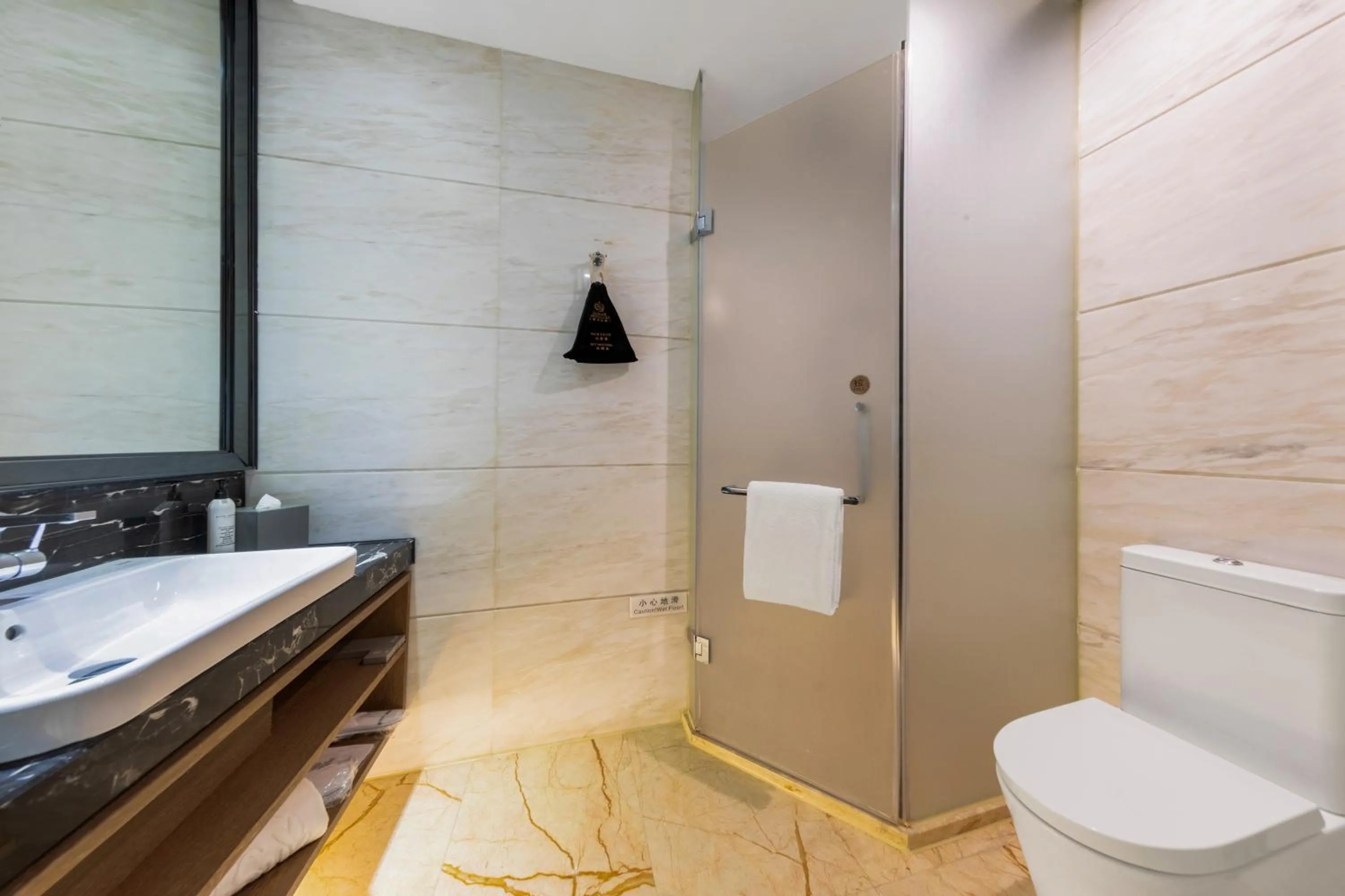 Honder International Hotel