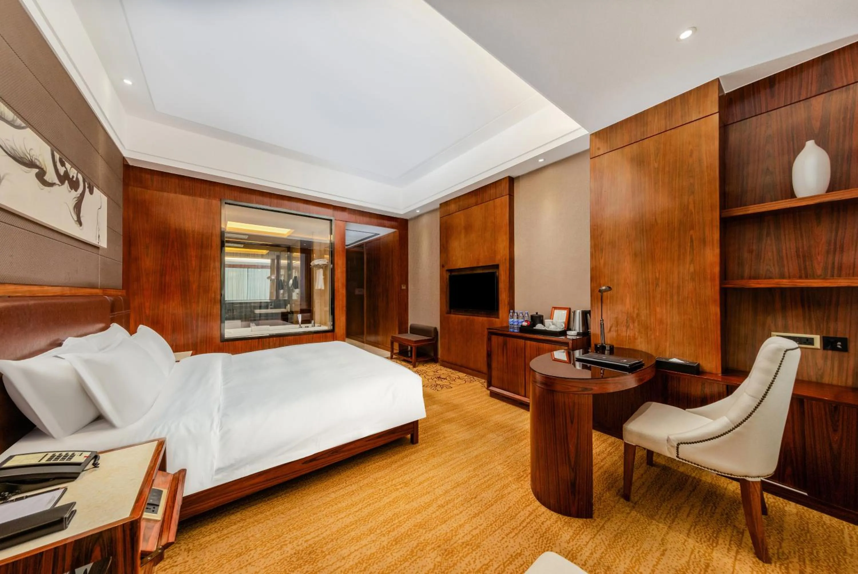 Bed in Honder International Hotel