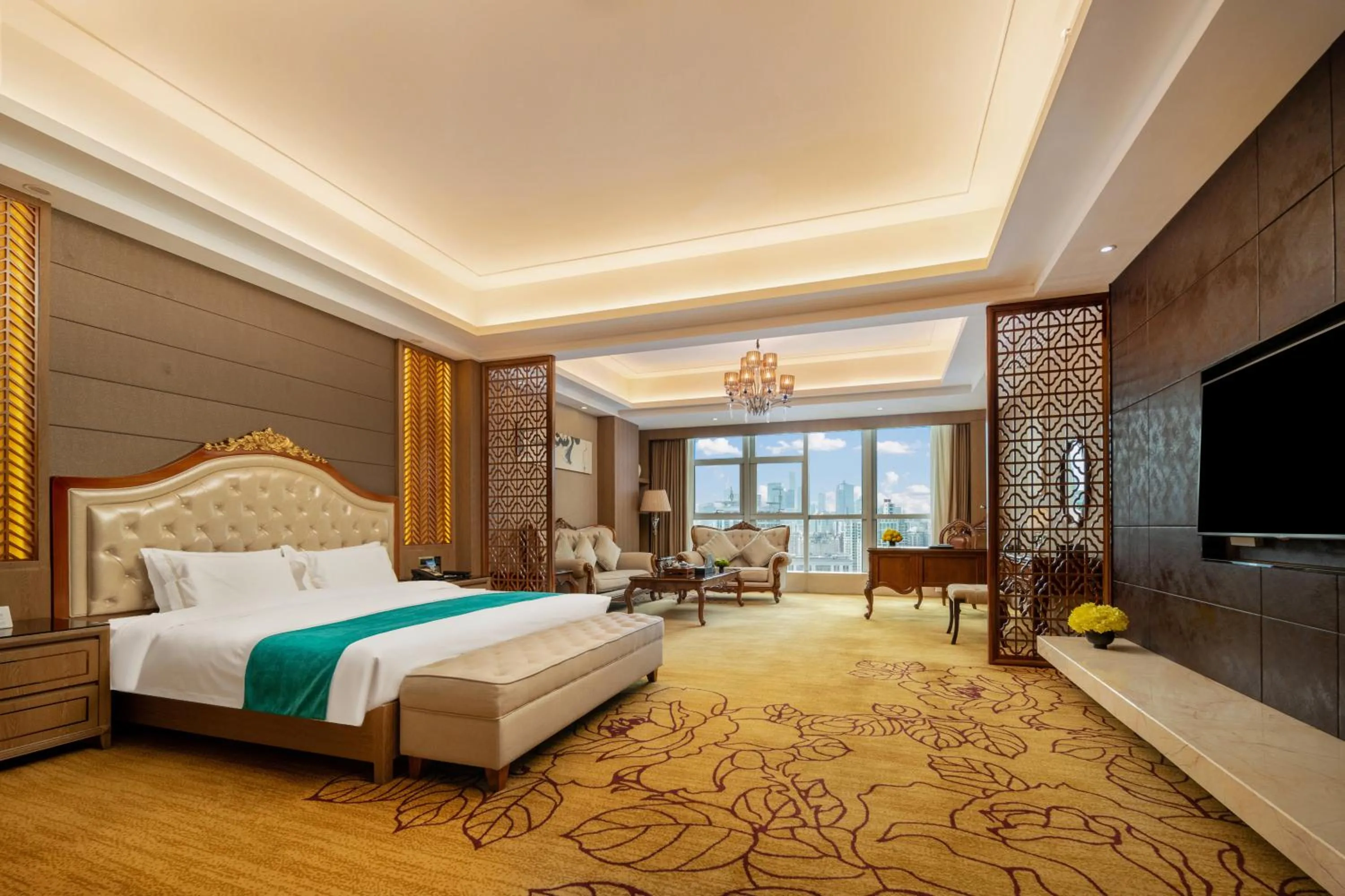 Bed in Honder International Hotel