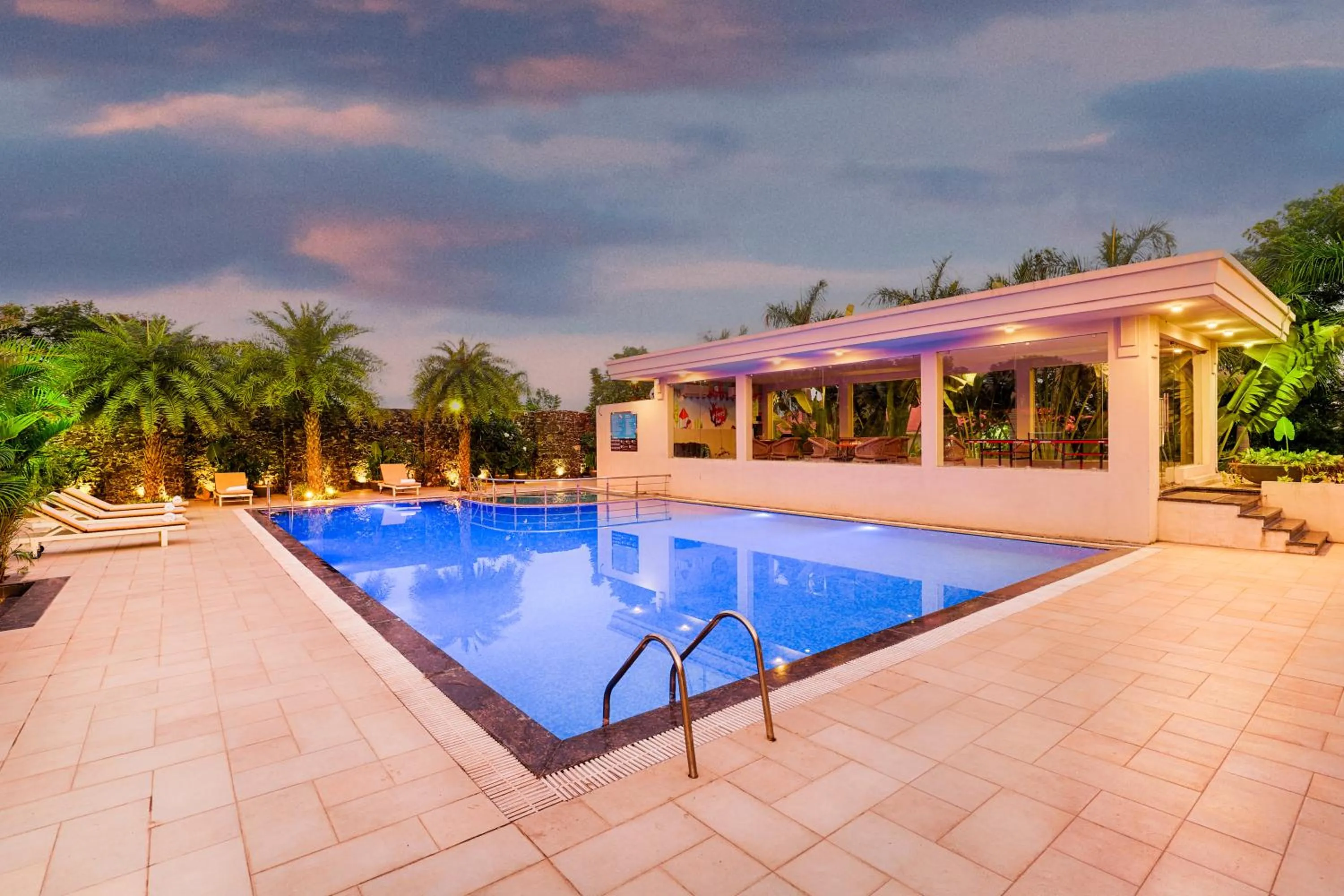 Swimming pool in Club Mahindra Pavagadh