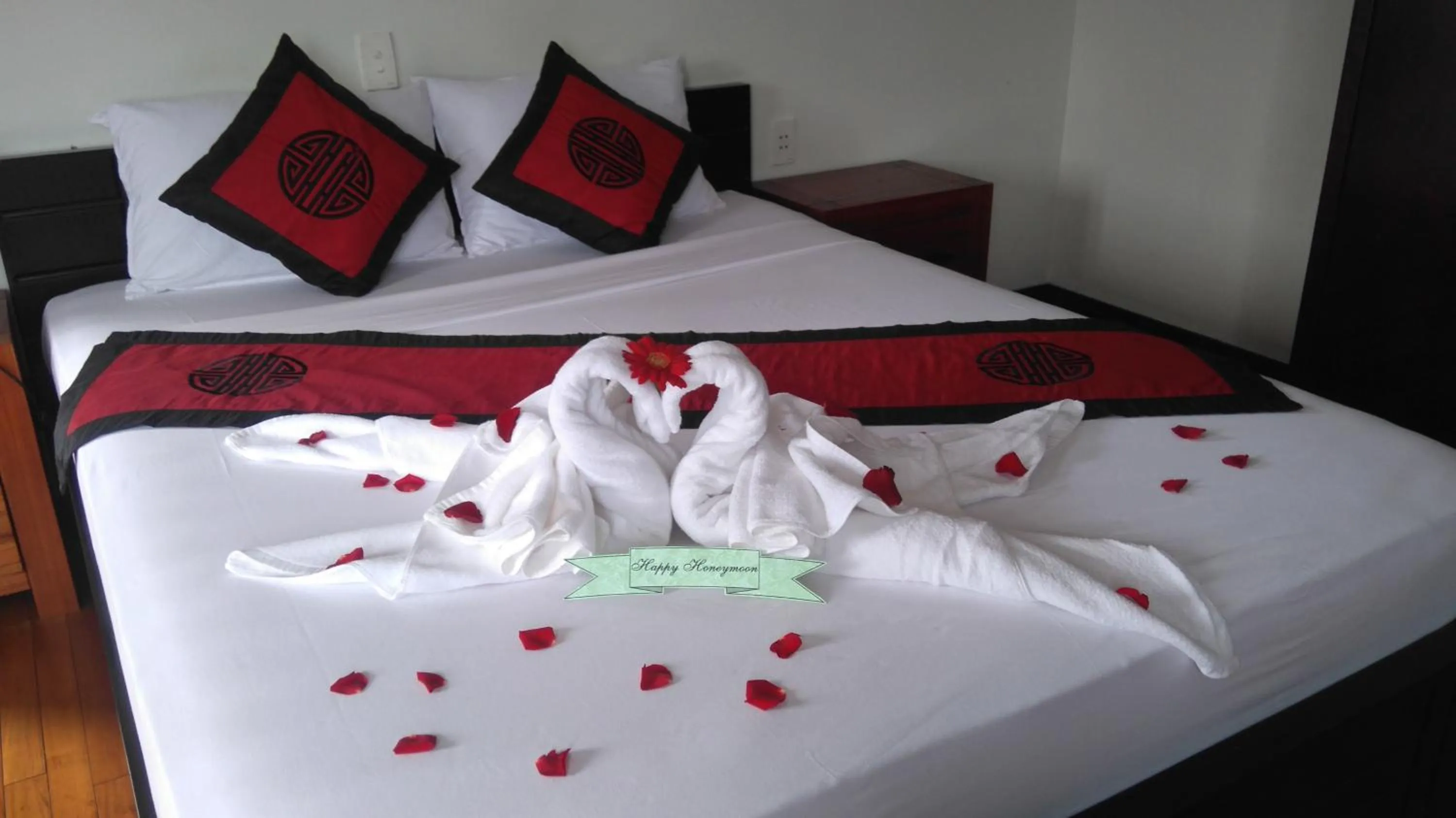 Decorative detail, Bed in Green CoCo HomeStay