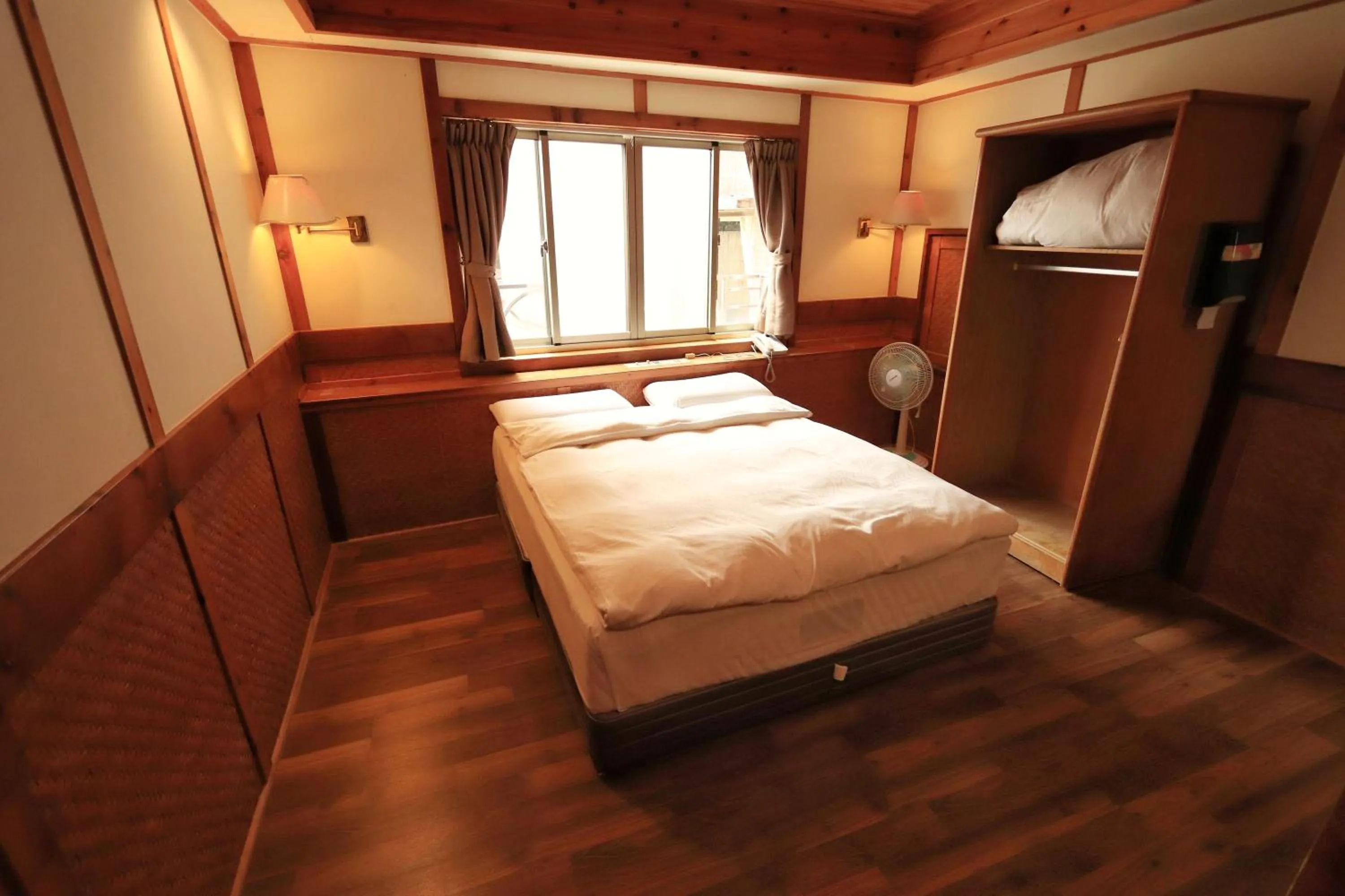 Photo of the whole room, Bed in Fenchihu Hotel