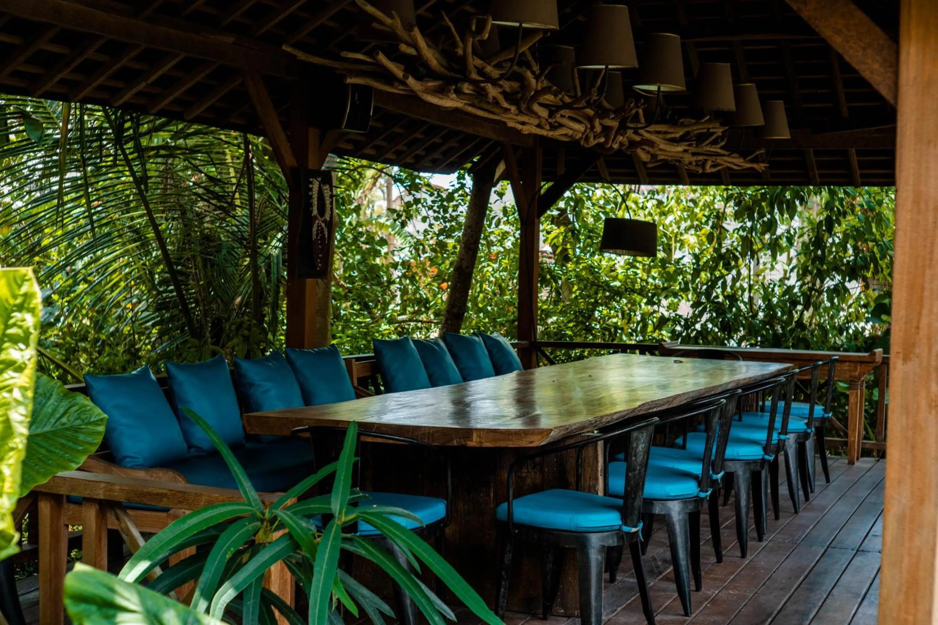 Restaurant/places to eat in Kropak Canggu