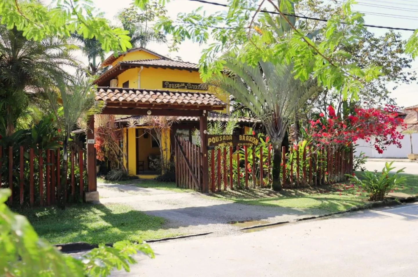 Street view in Brazish Pousada