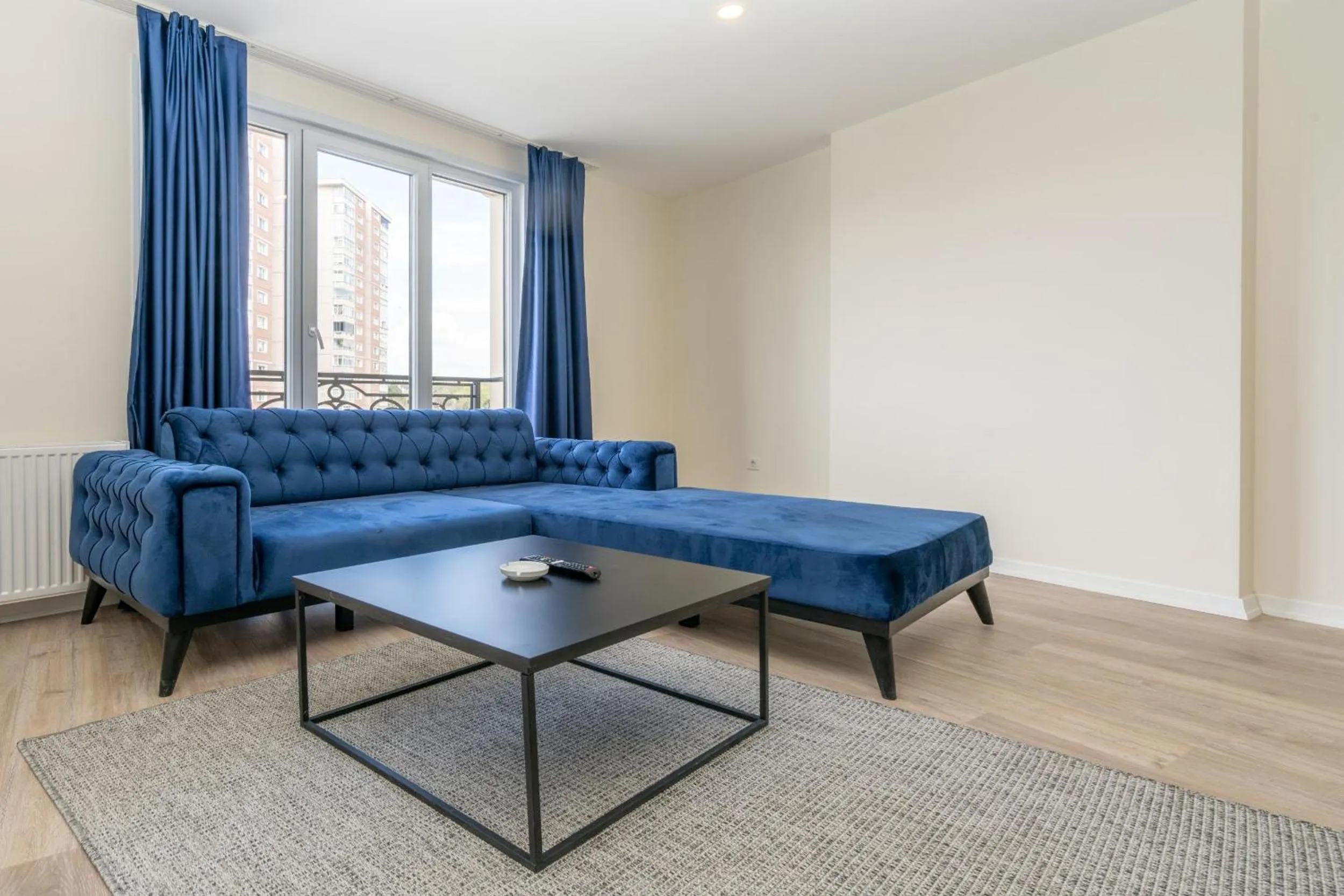 Living room in Guest Suites