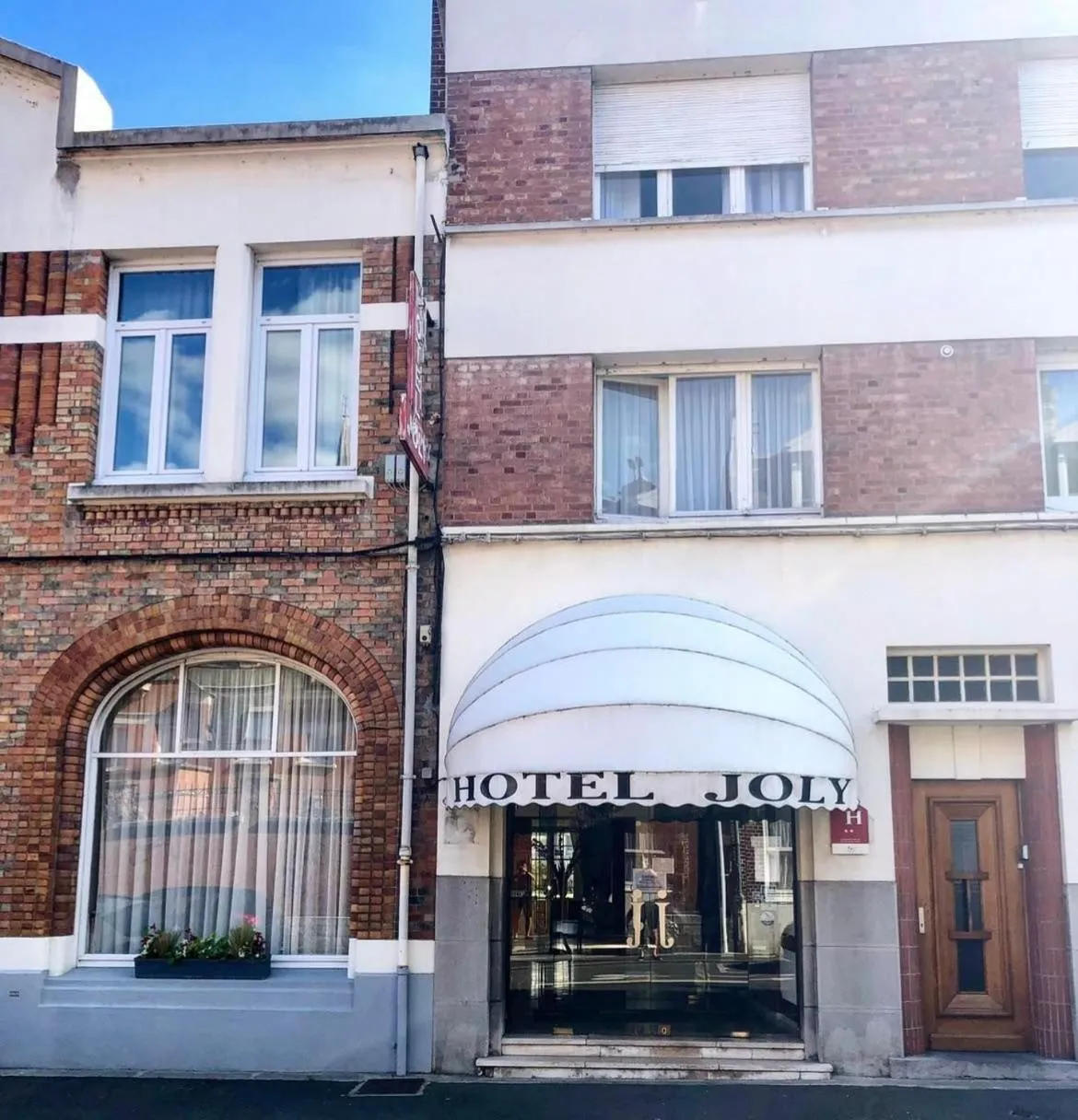 Property building in Hotel Joly