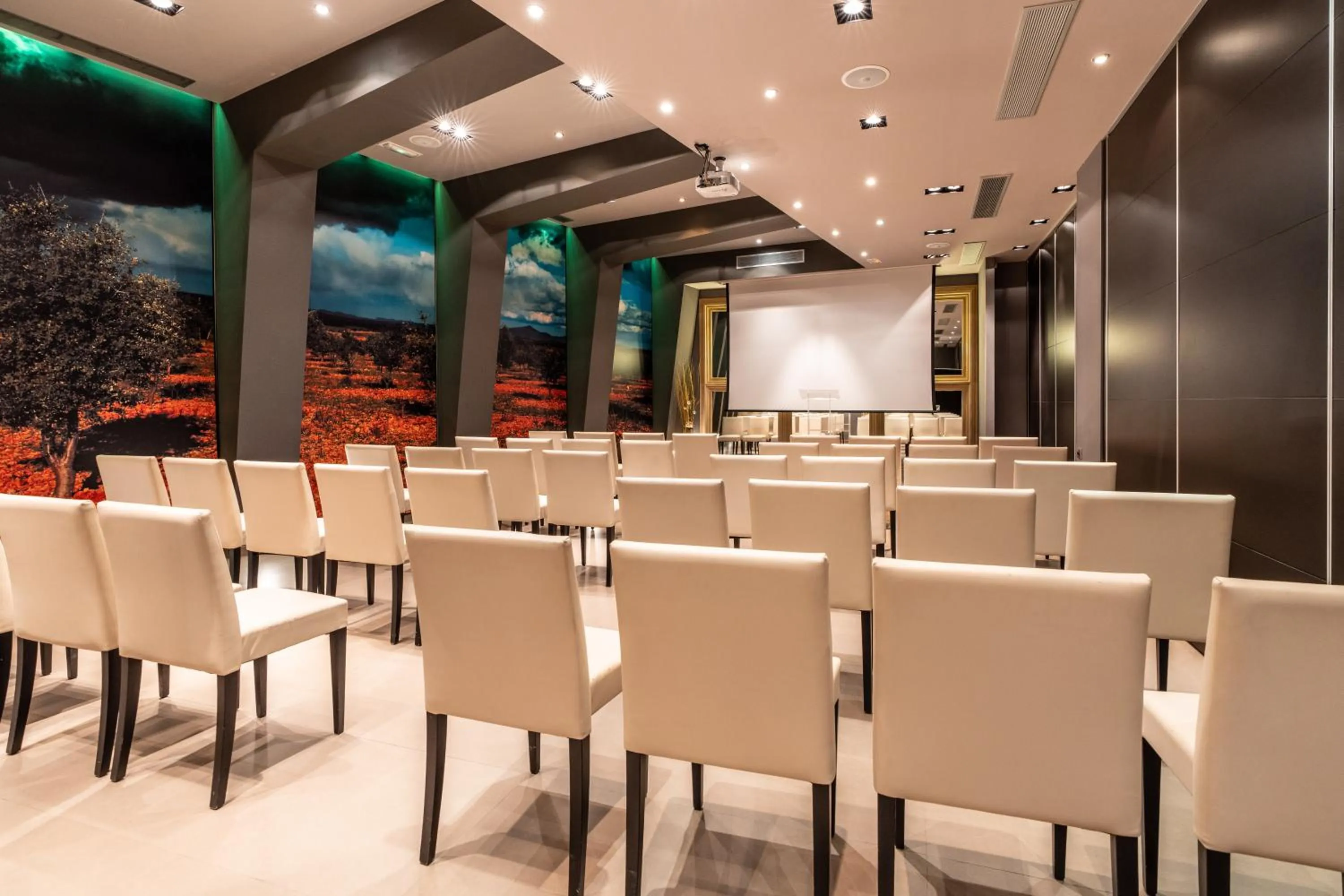 Meeting/conference room in Hotel La Trufa Negra