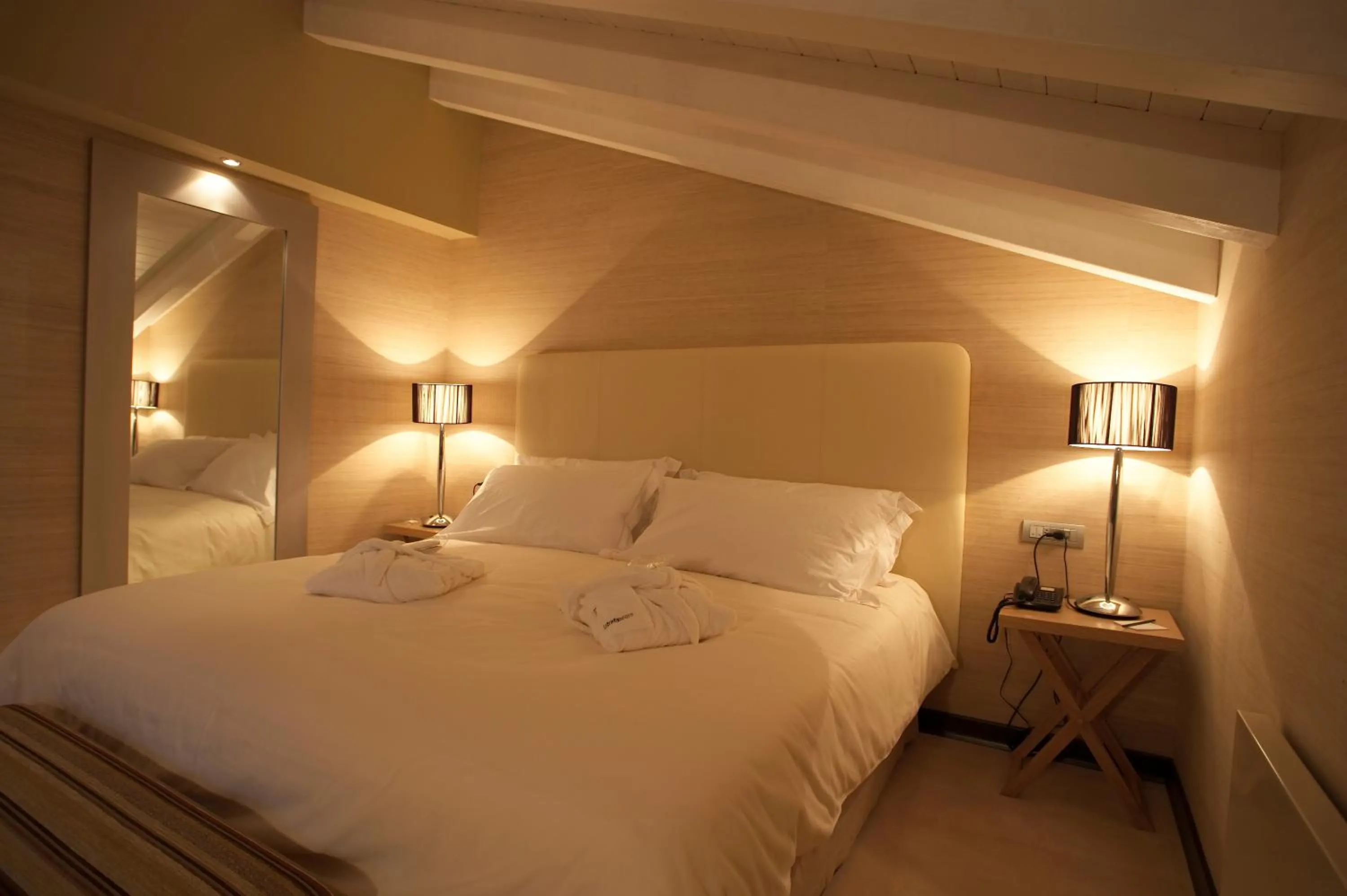 Bed in Hotel La Trufa Negra