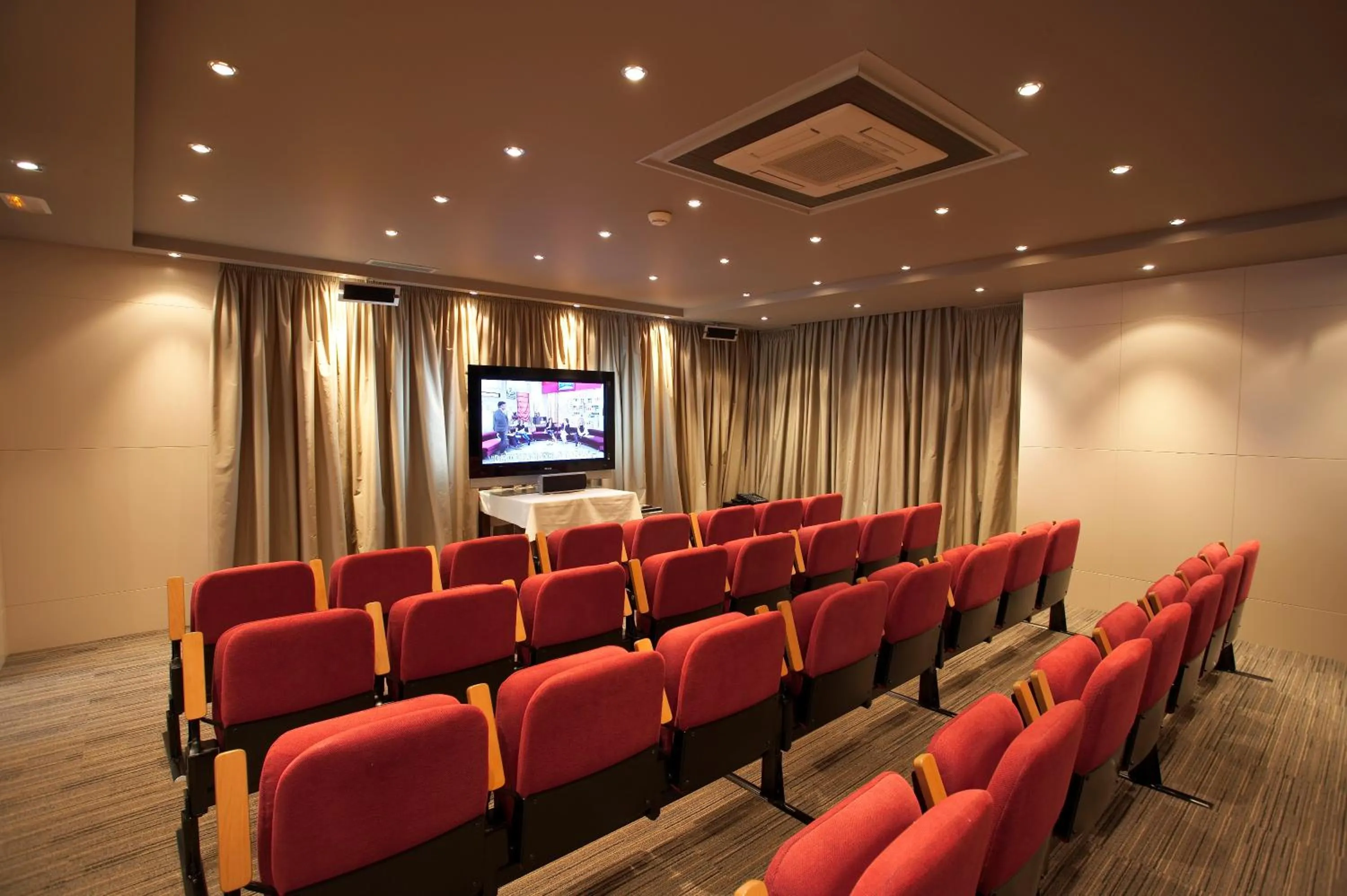 Business facilities in Hotel La Trufa Negra