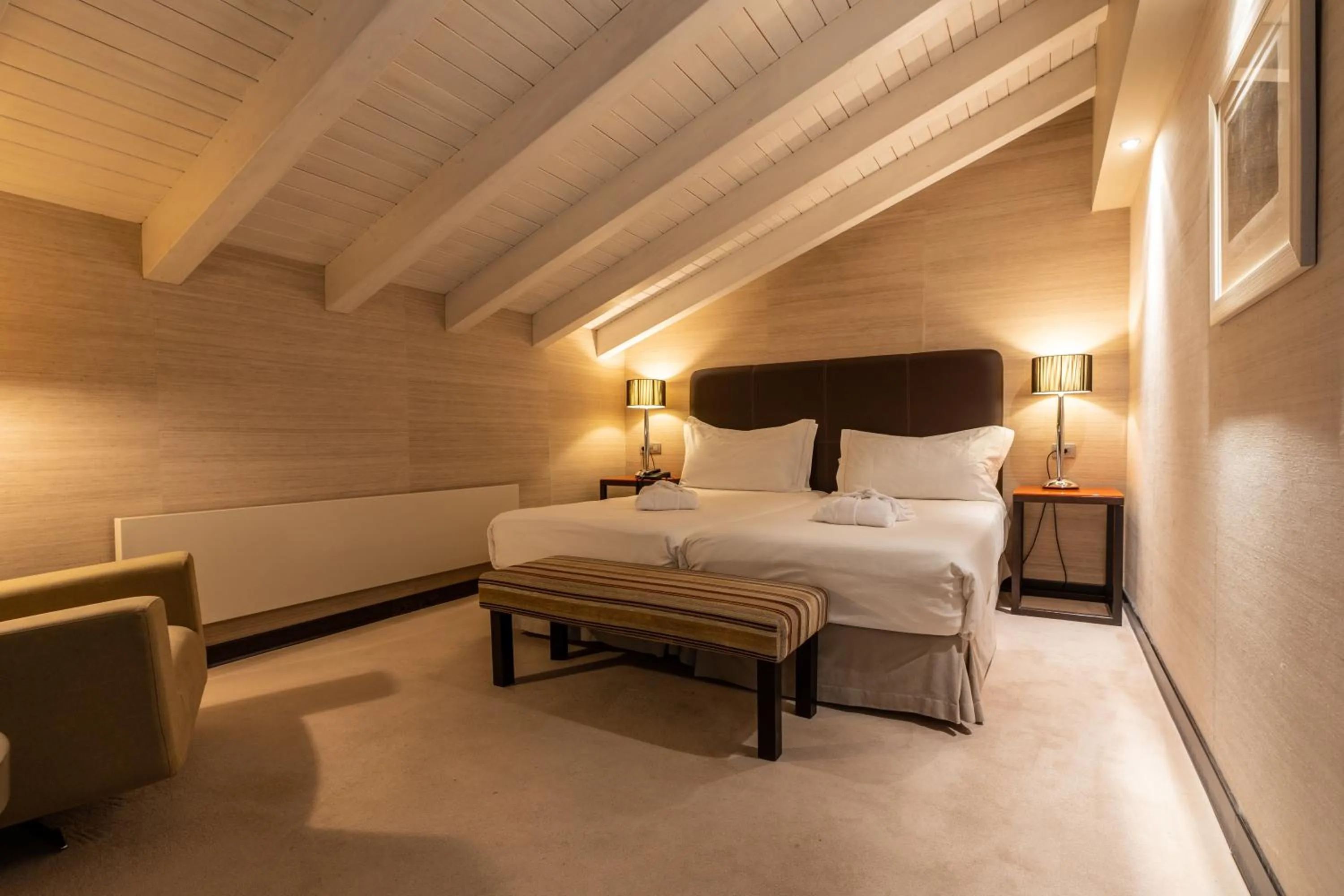 Photo of the whole room, Bed in Hotel La Trufa Negra