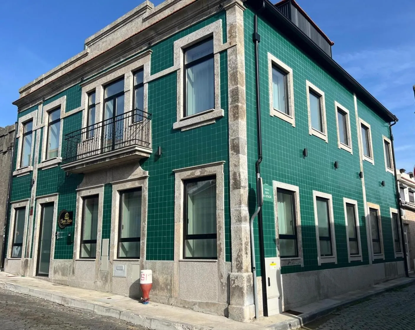 Property building in Oporto Station Hostel & Rooms