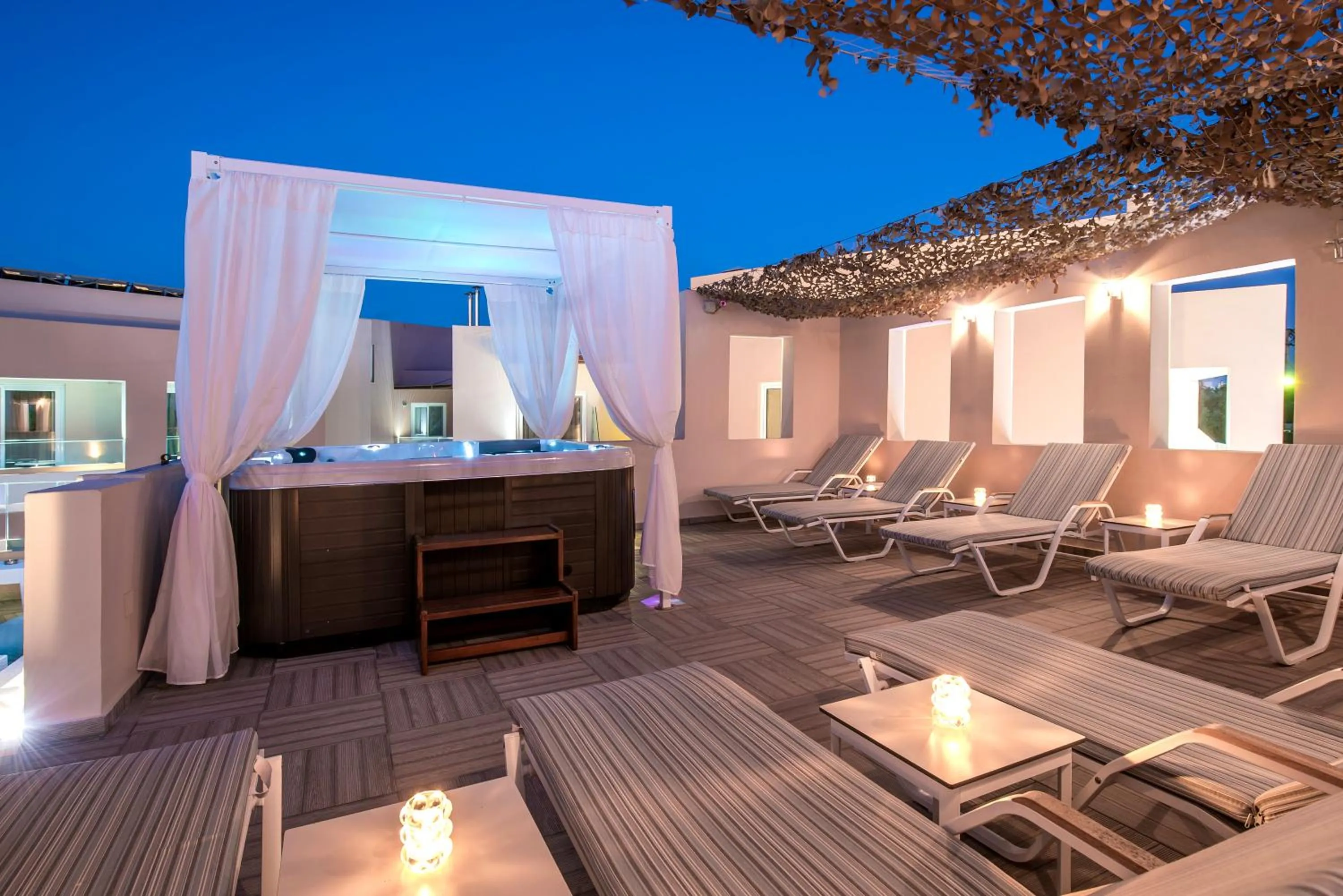 Hot Tub in Omiros Boutique Hotel (Adults Only)