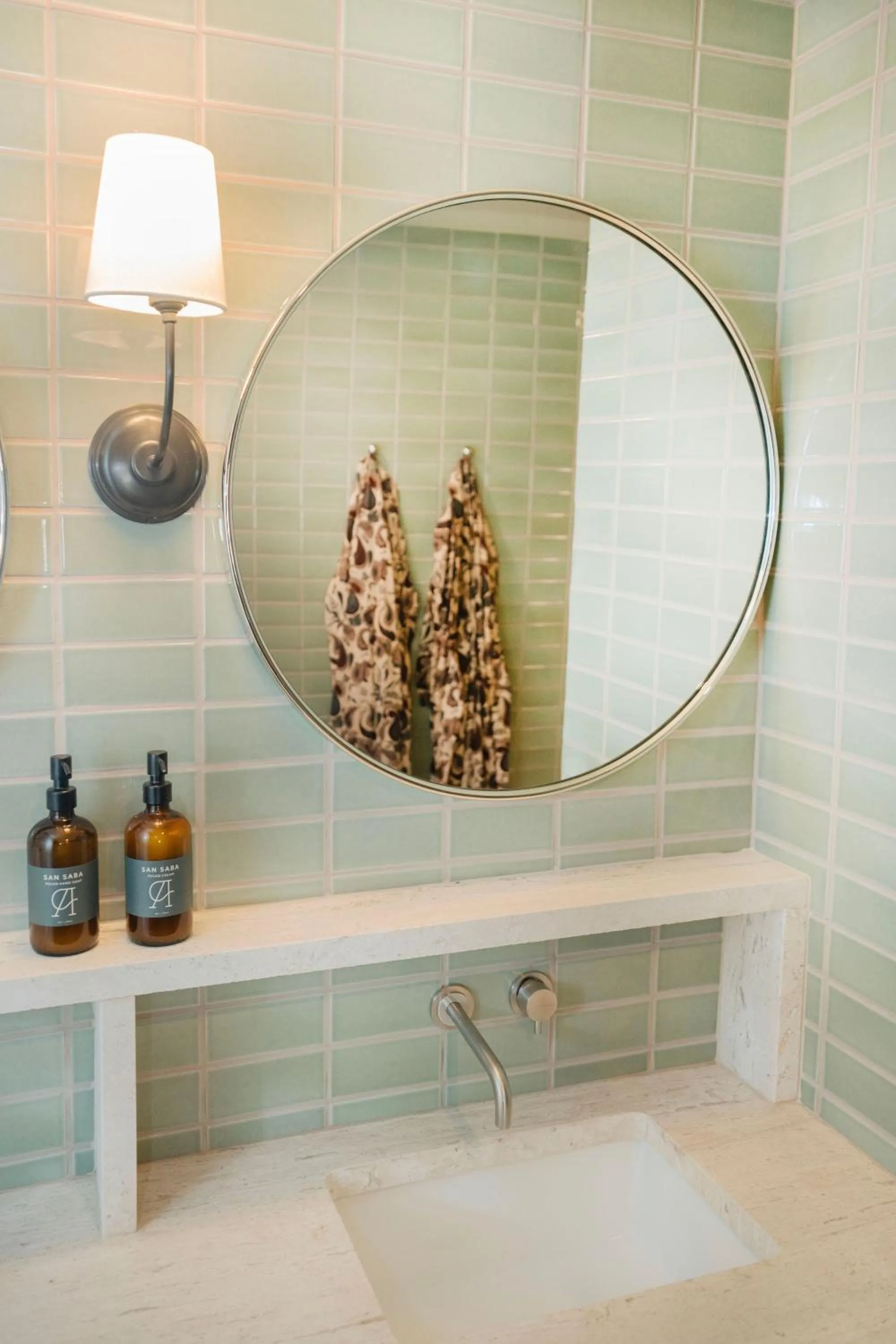 Bathroom in Albert Hotel