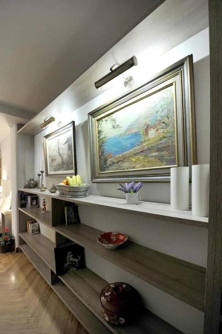 Photo of the whole room in My Athens House