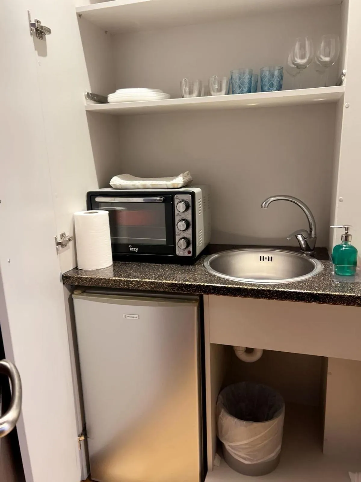 Kitchen or kitchenette in My Athens House