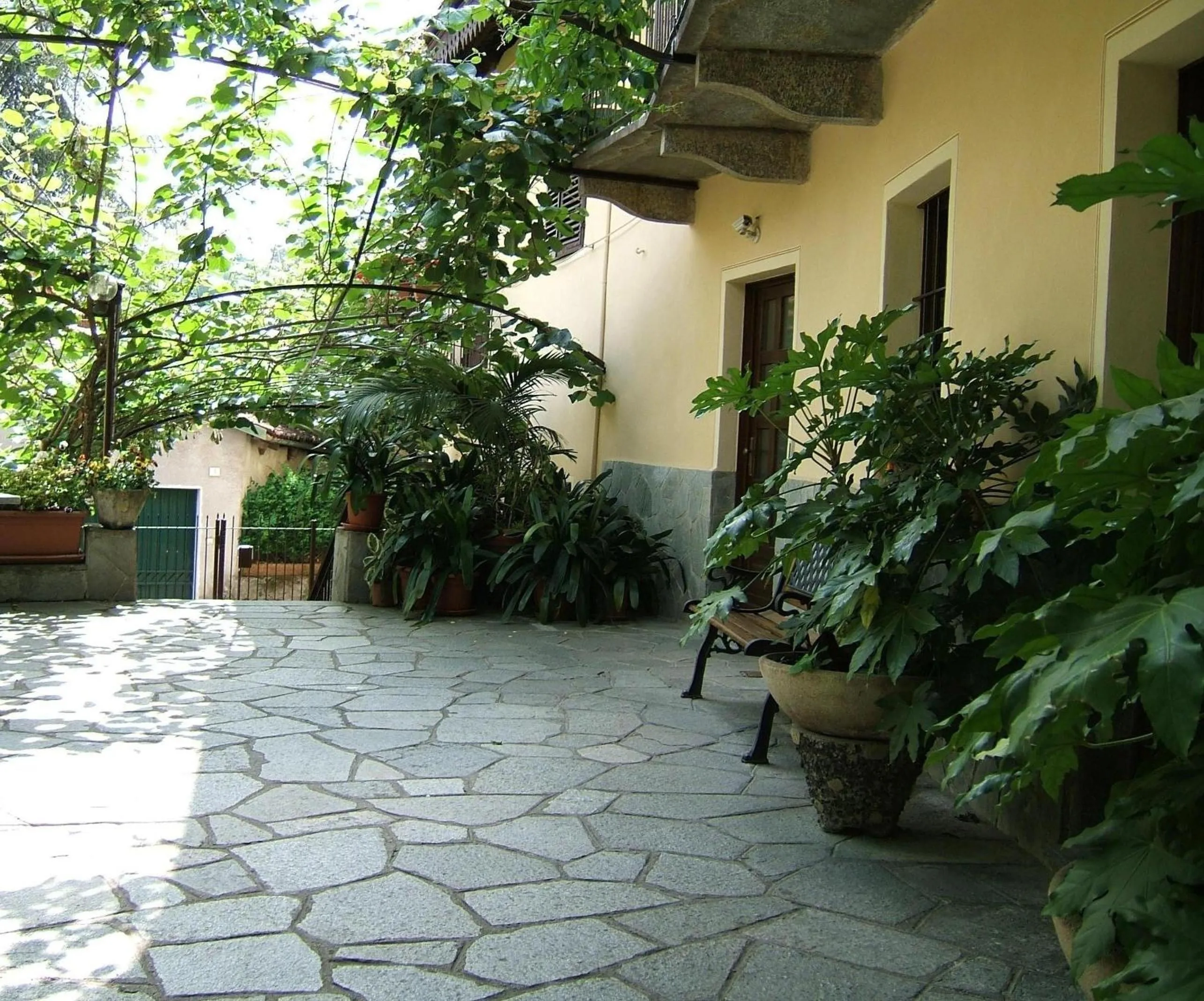 Facade/entrance in Hotel e trattoria San Giorgio
