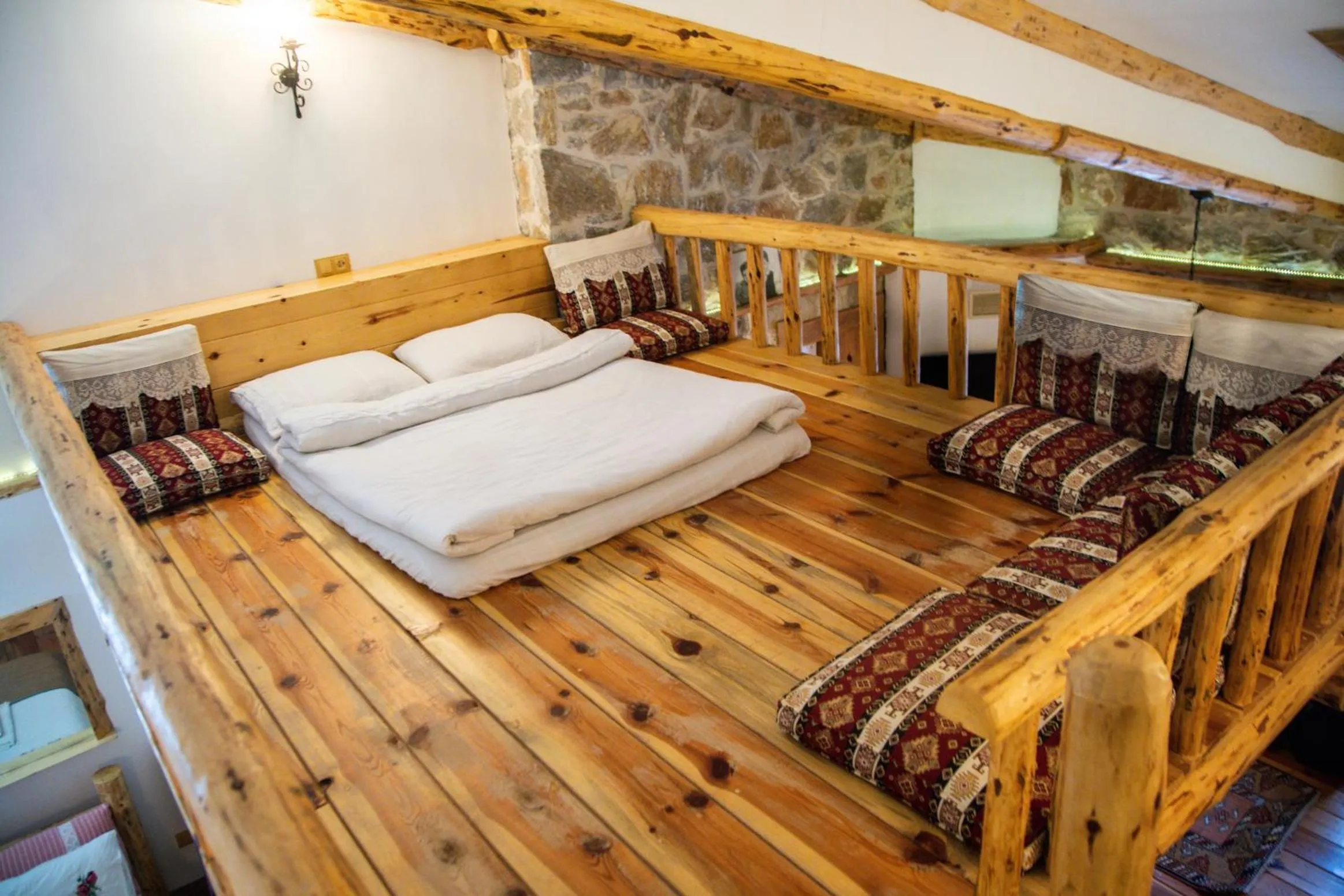 Bed in Mogla Tashan Hotel