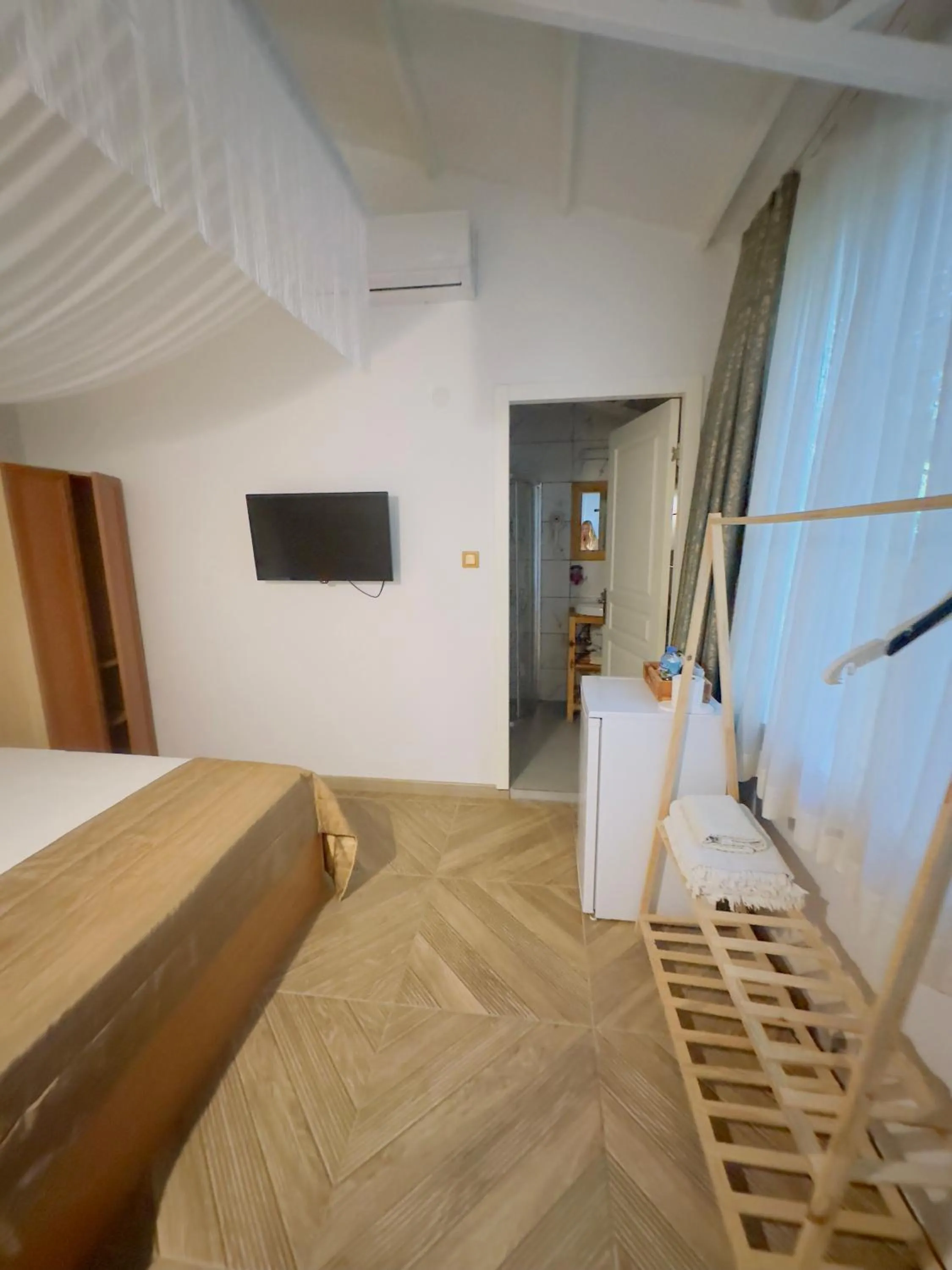 Bed in Mogla Tashan Hotel