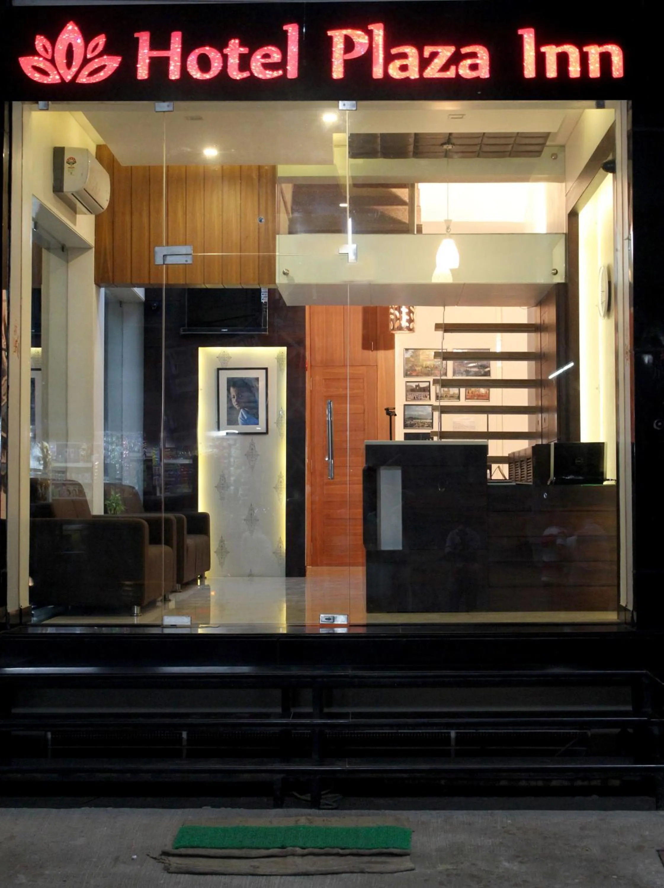 Facade/entrance in Hotel Plaza Inn, Ajmer