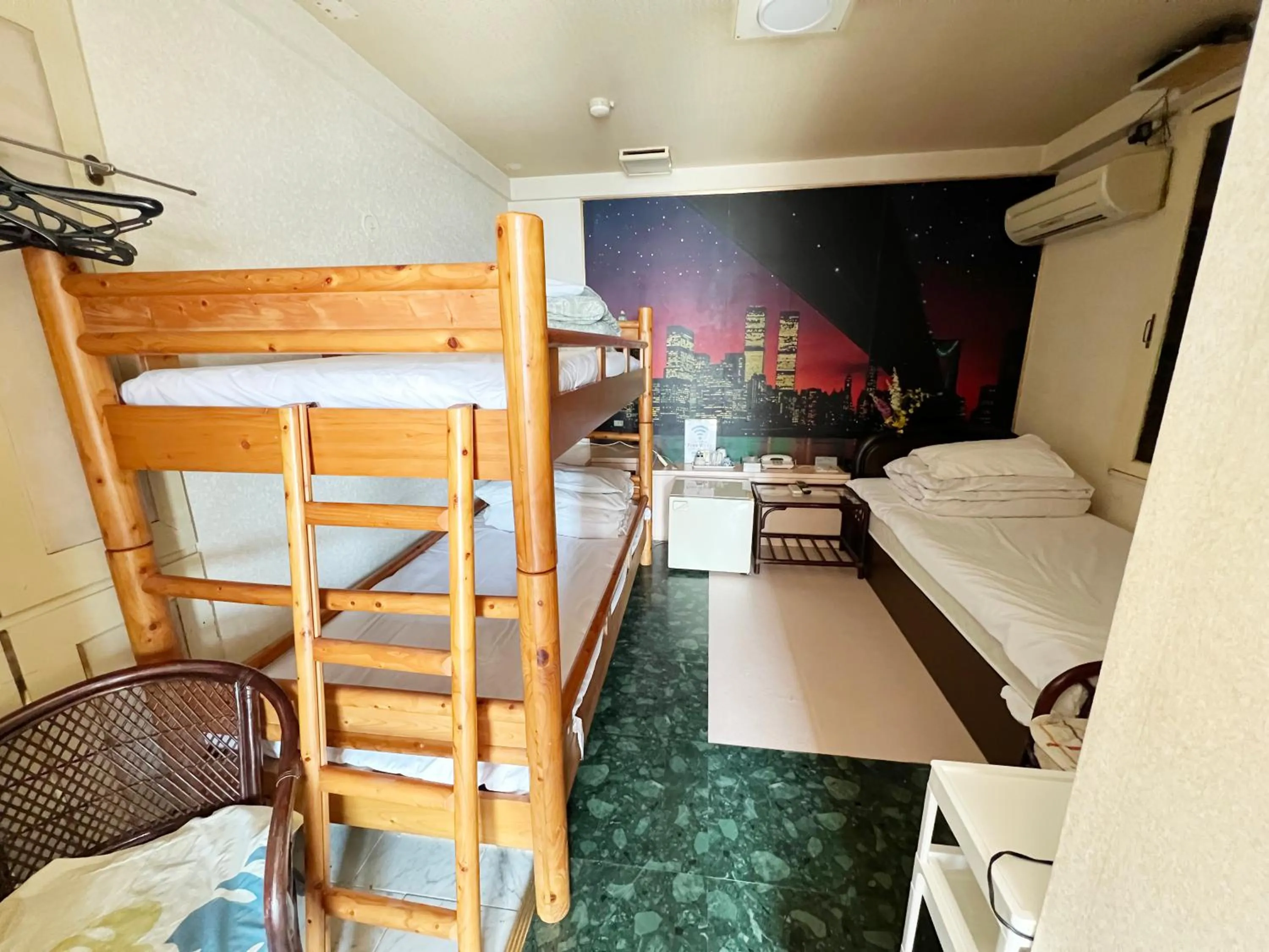 Photo of the whole room, Bed in Hotel 21