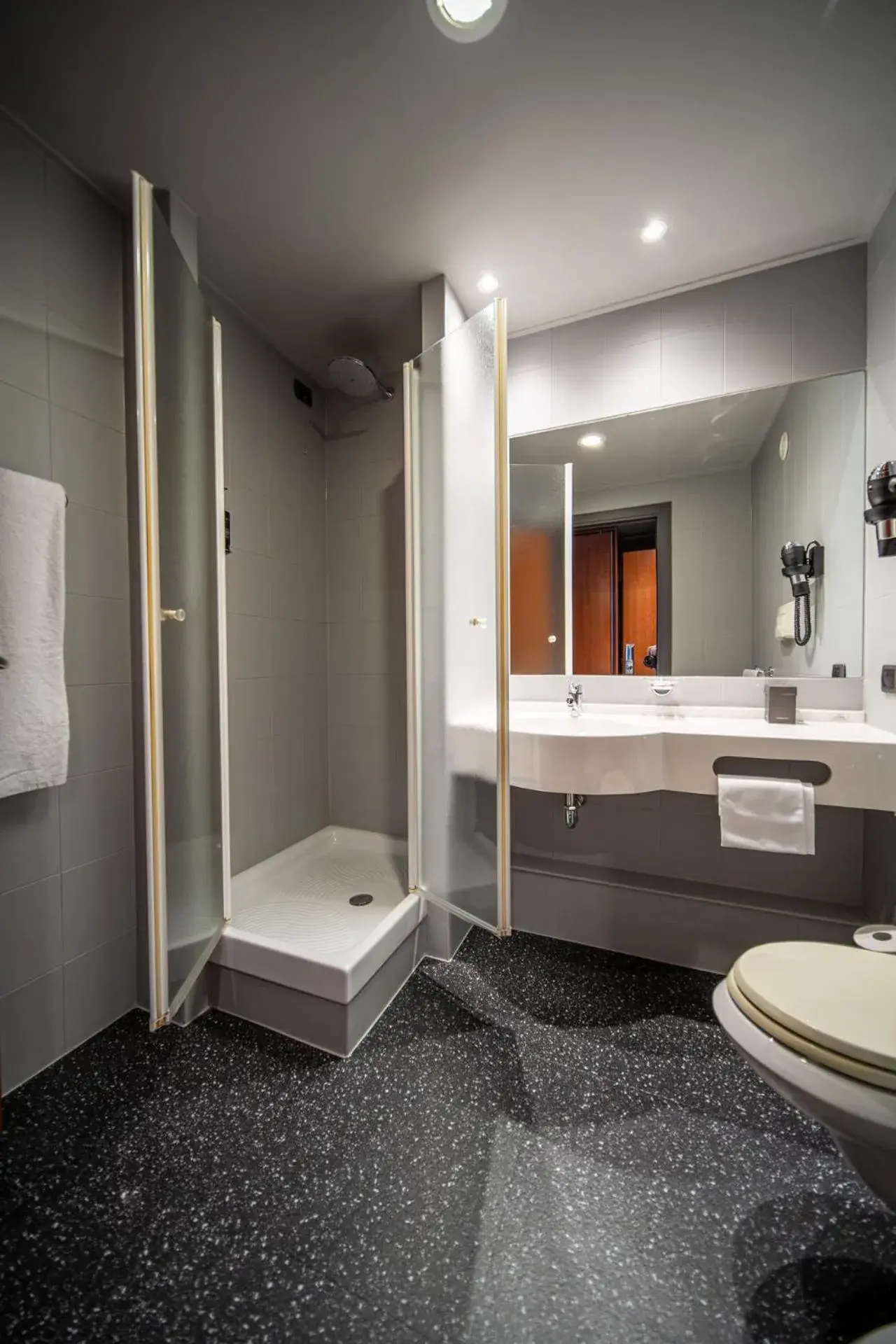 Junior Suite - single occupancy in Point Hotel Junior Suite - single occupancy in Point Hotel