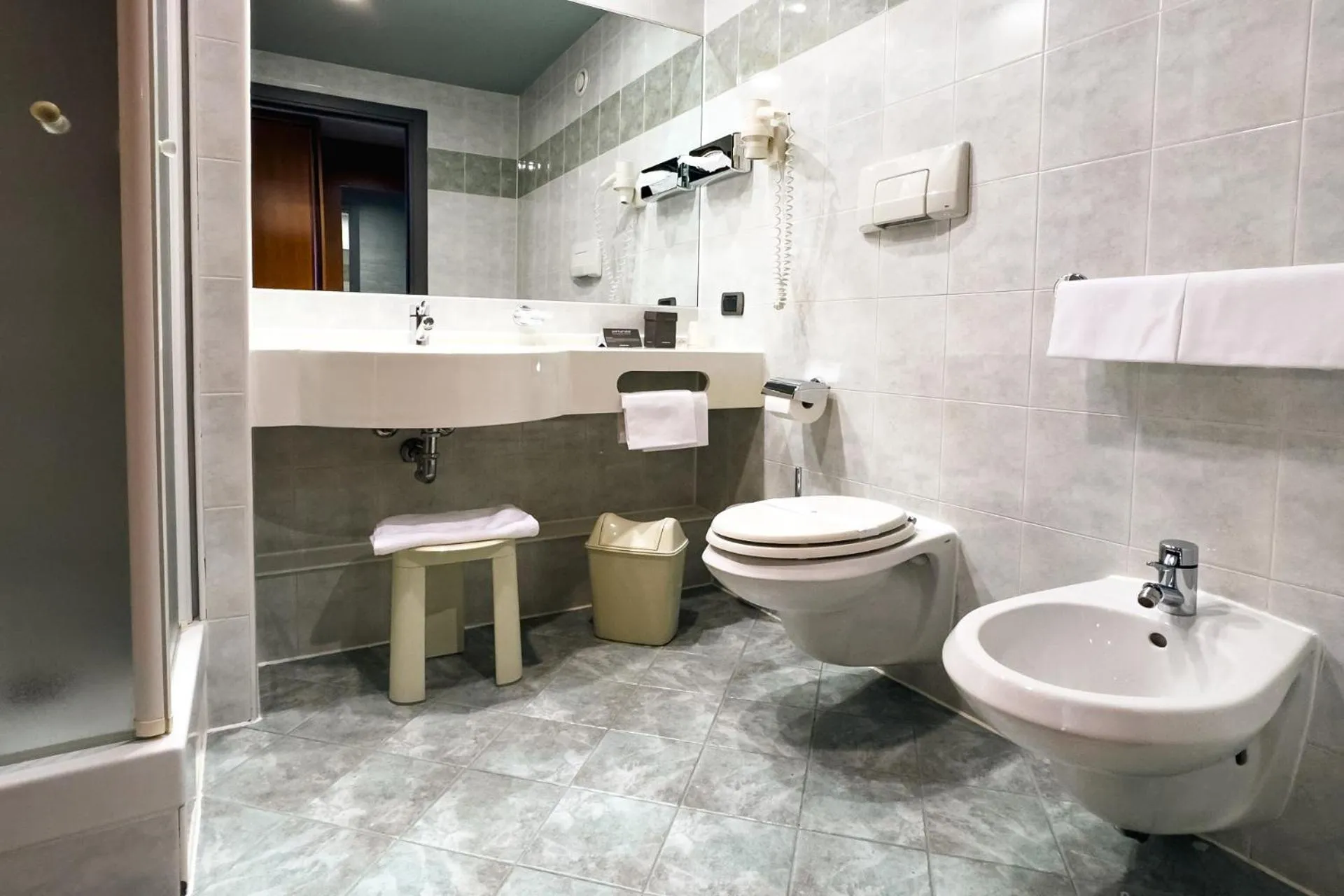 Bathroom in Point Hotel