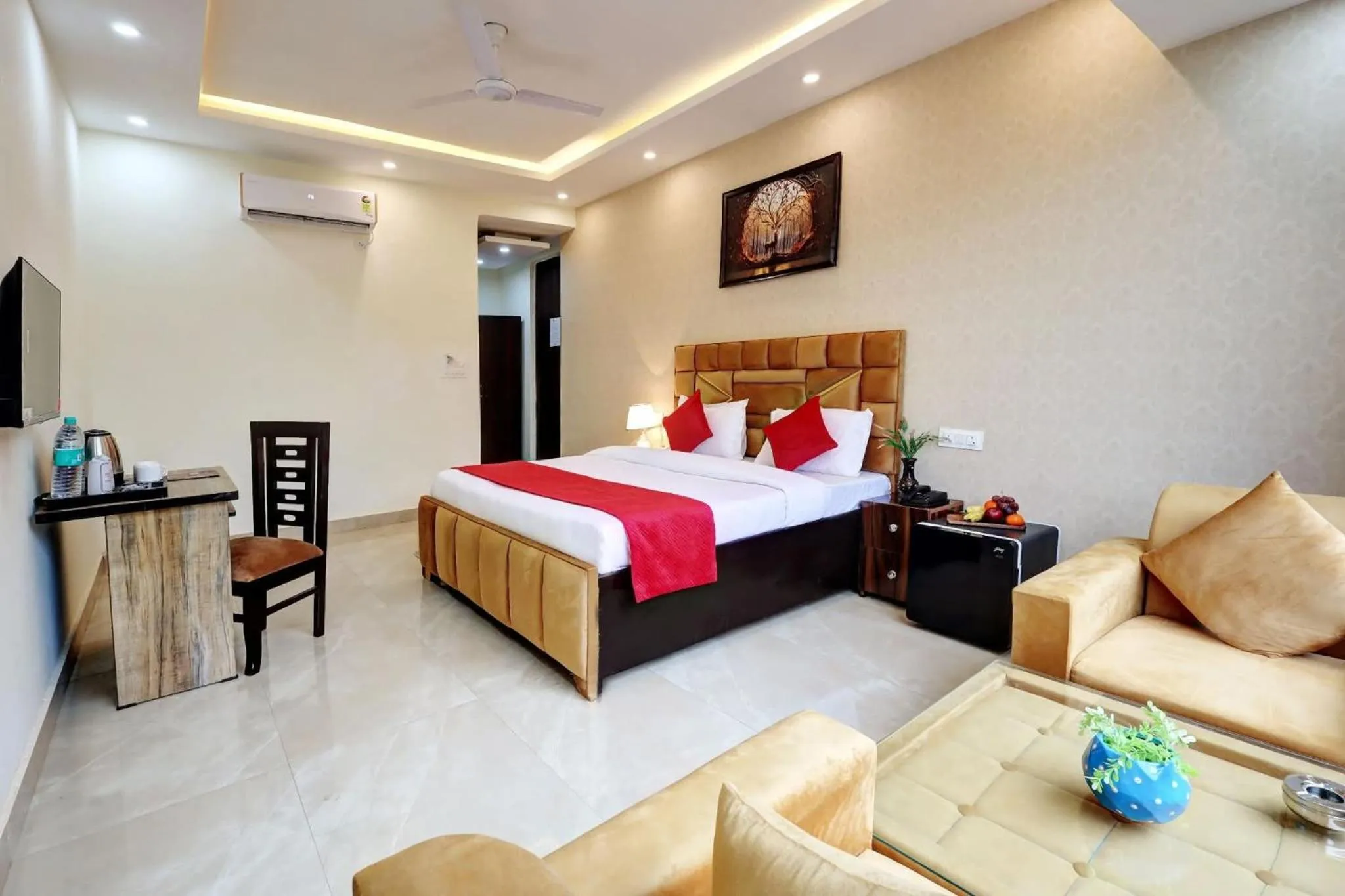 Bedroom in Hotel Golden Era-Near Shopprix Mall