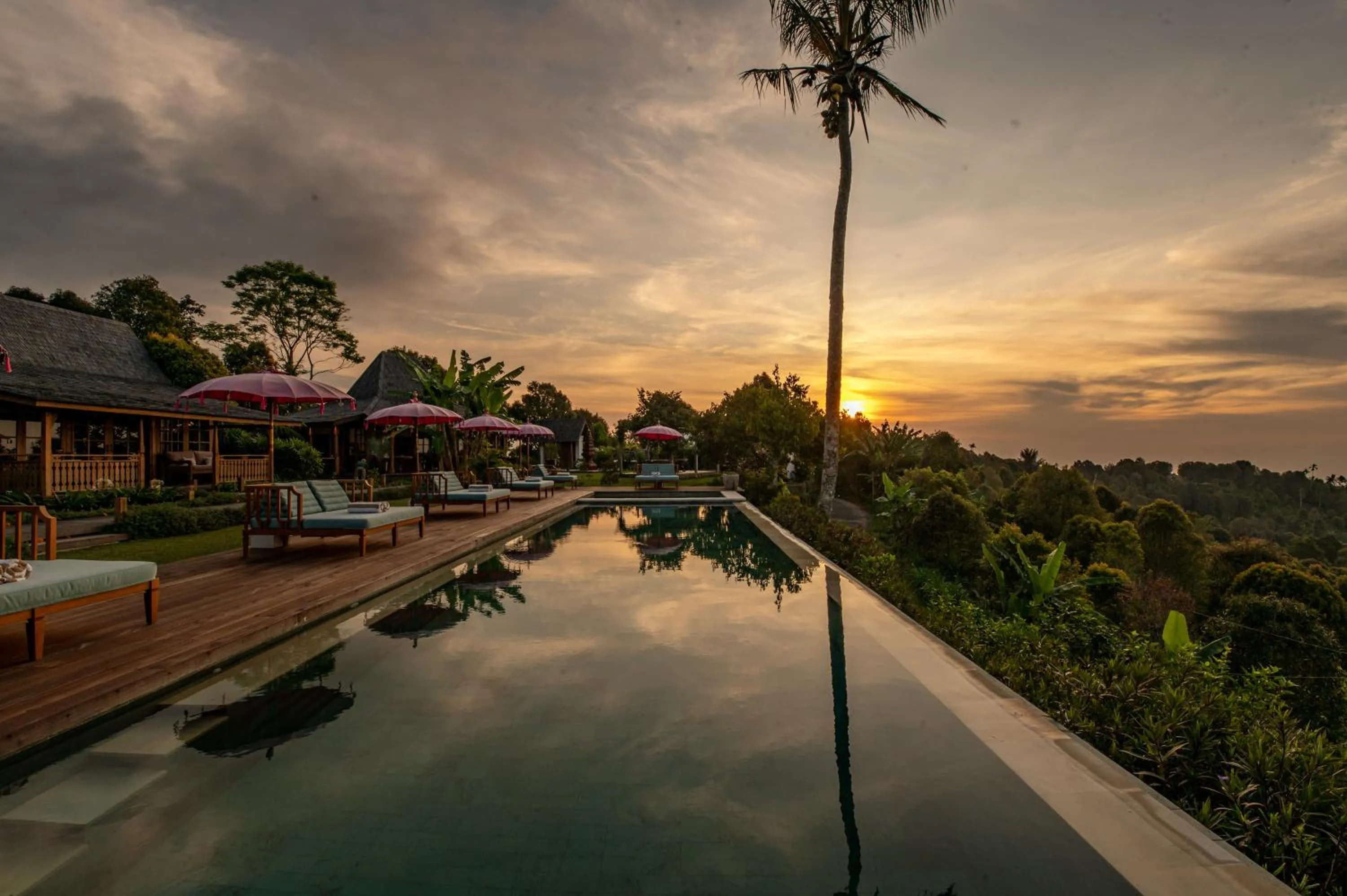 Swimming pool in Umah Lusa
