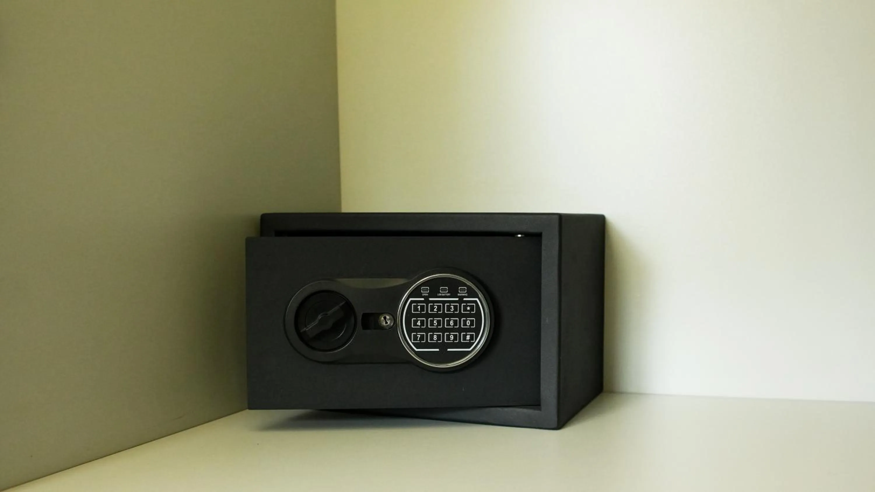 safe in Mini Harem Hotel