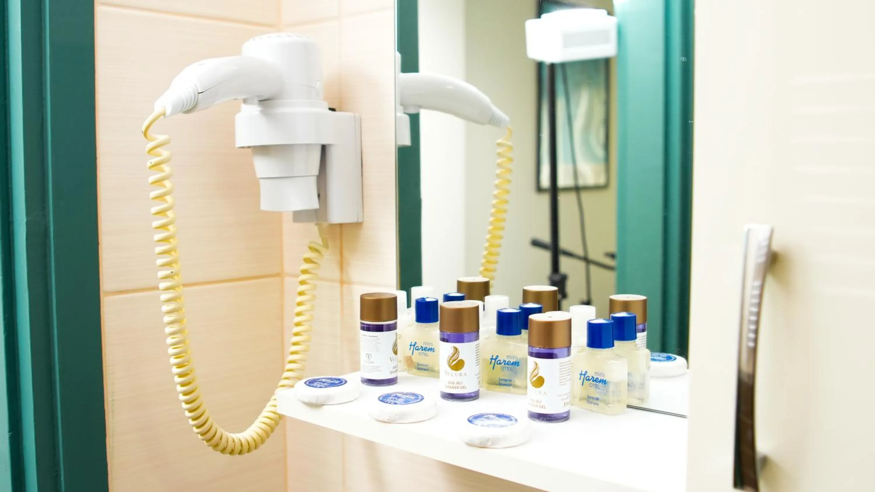 Bathroom in Mini Harem Hotel