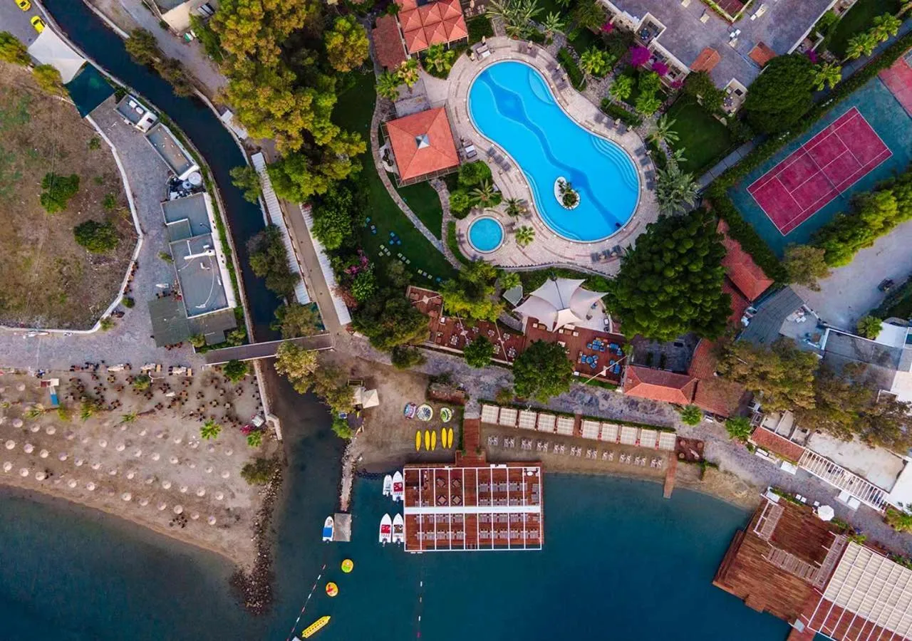 Property building in Divan Bodrum Palmira