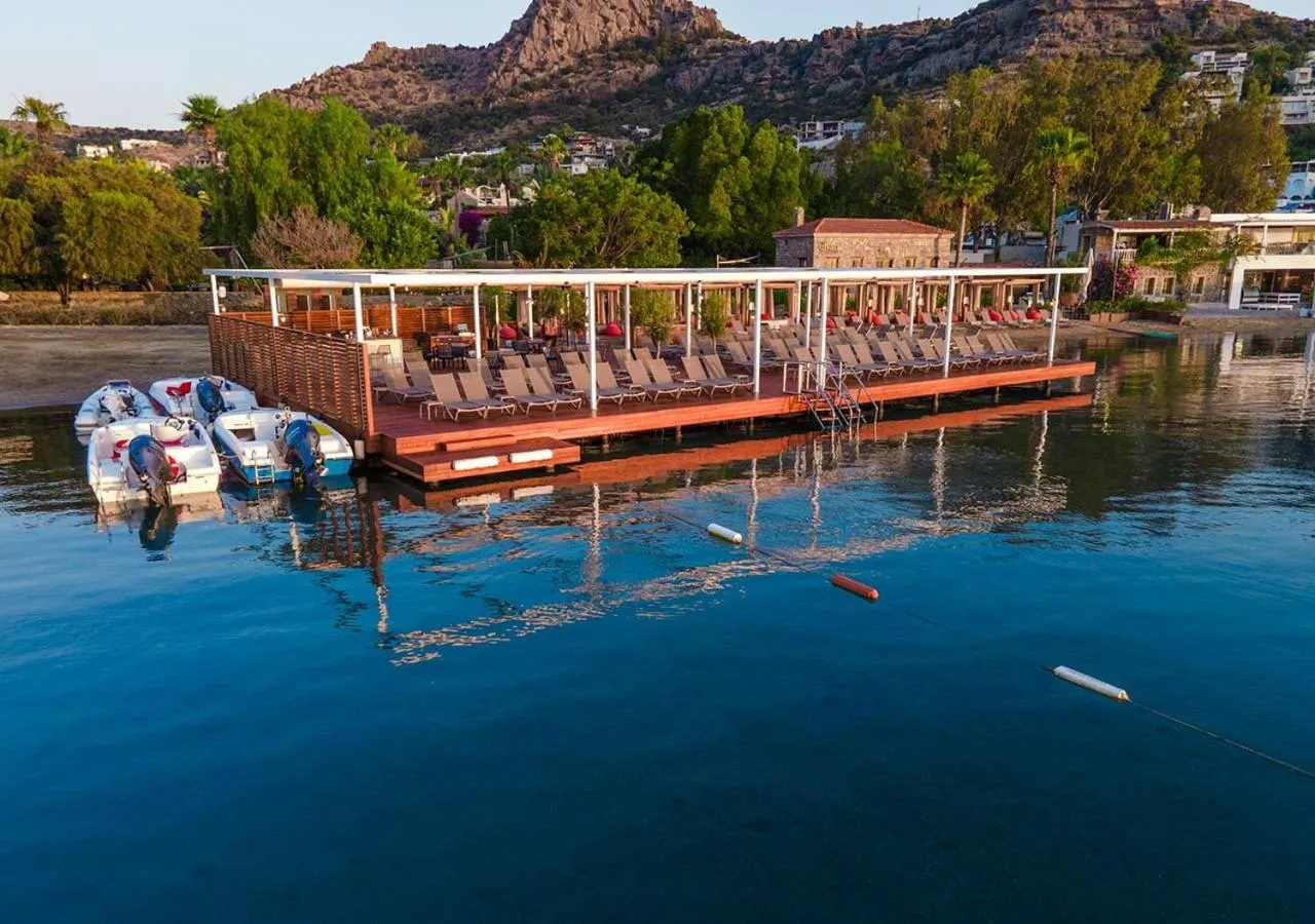 Beach in Divan Bodrum Palmira
