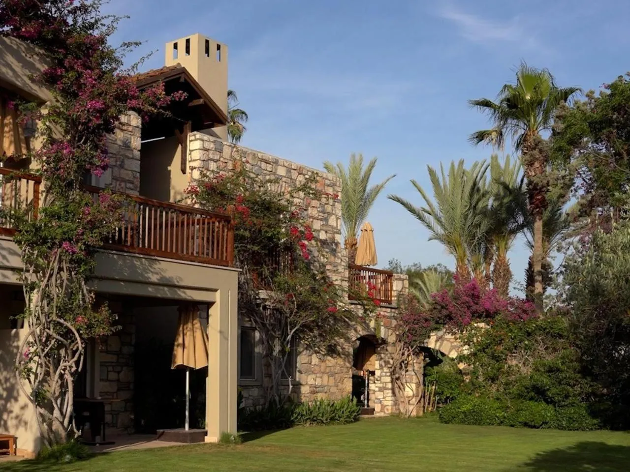 Garden view in Divan Bodrum Palmira