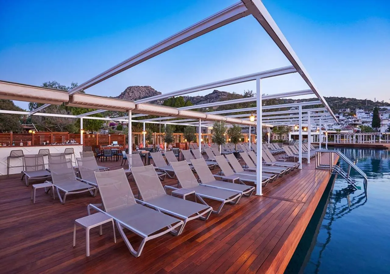 Beach in Divan Bodrum Palmira