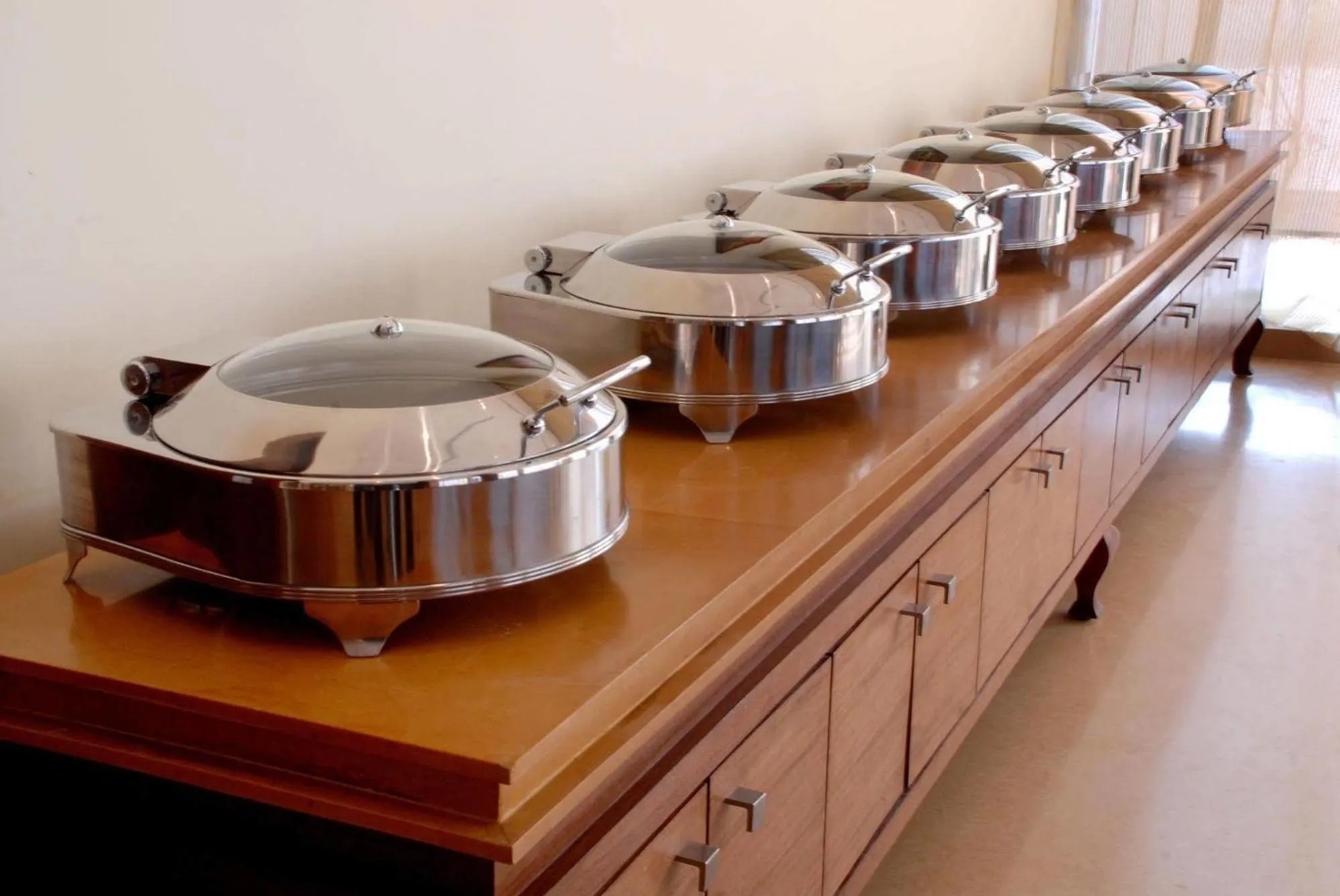 Restaurant/places to eat in The Sky Imperial, Jaipur