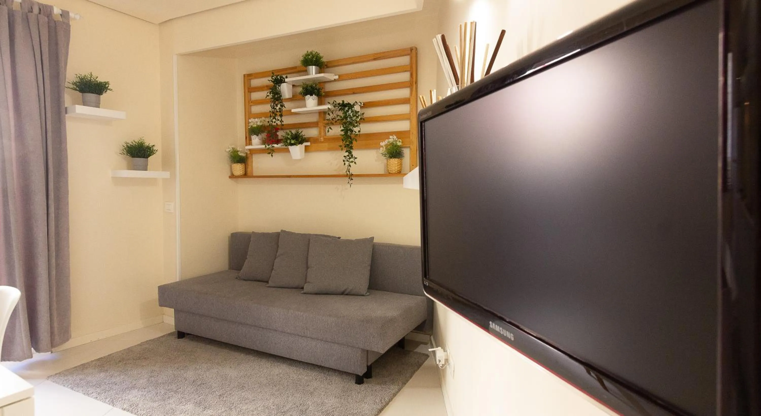 TV and multimedia in Stesicoro Exclusive House