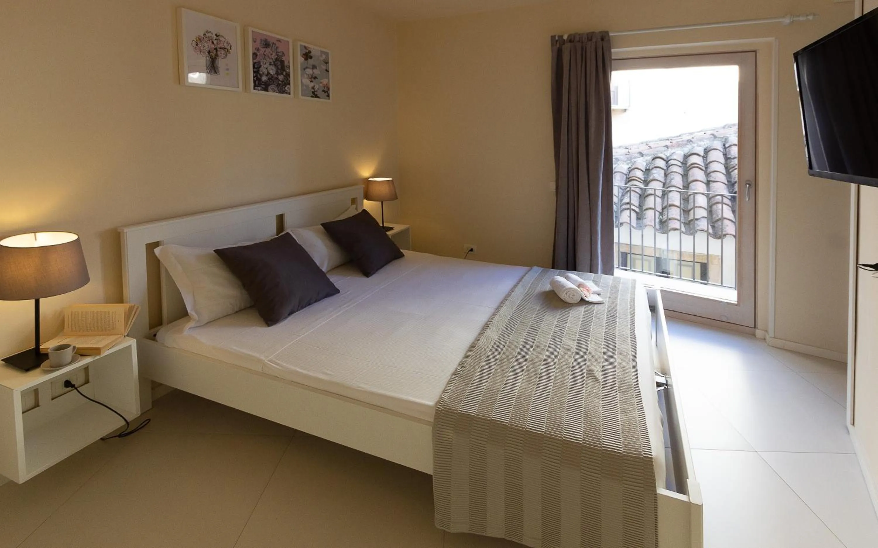 Bed in Stesicoro Exclusive House