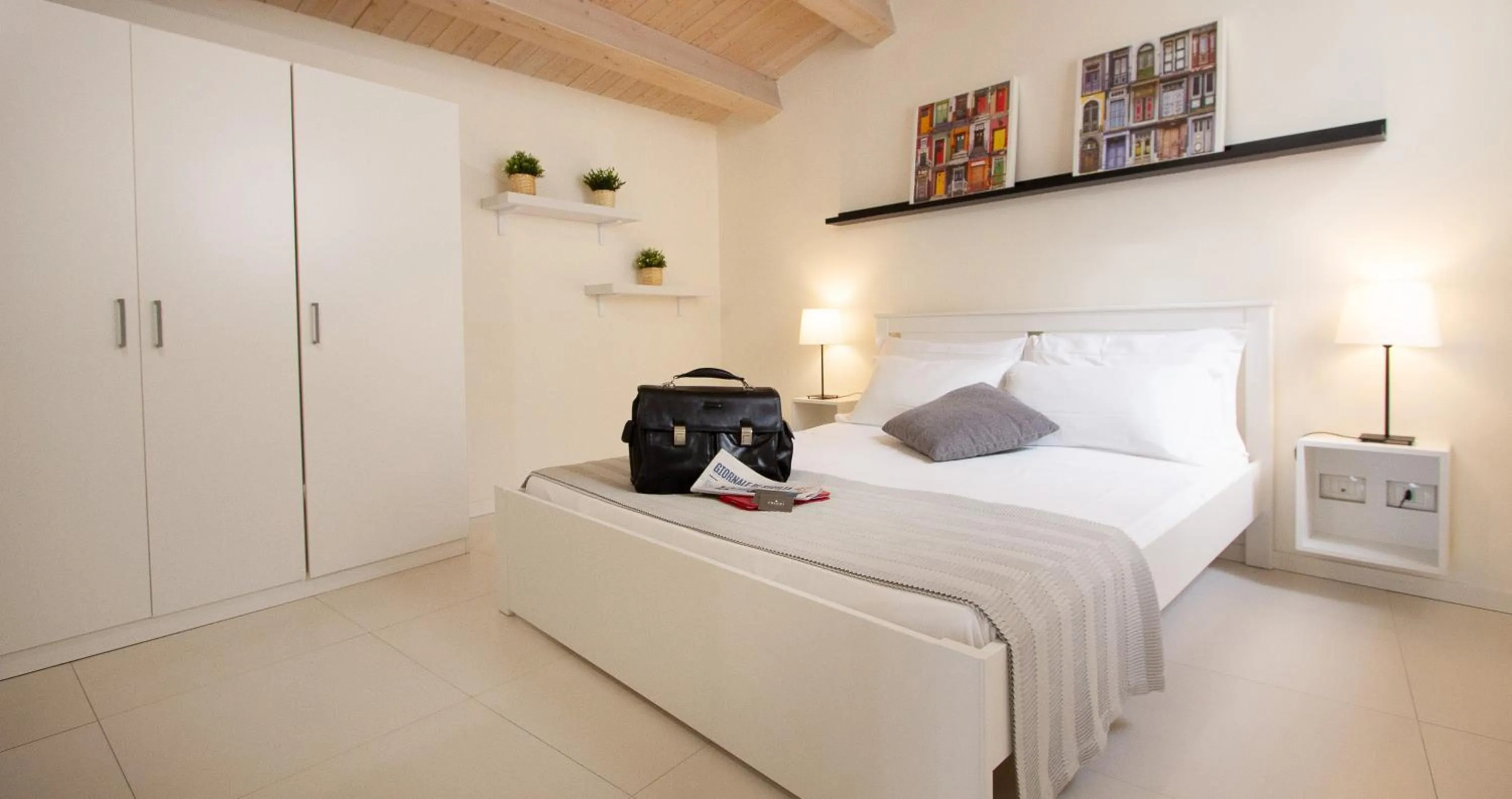 TV and multimedia, Bed in Stesicoro Exclusive House
