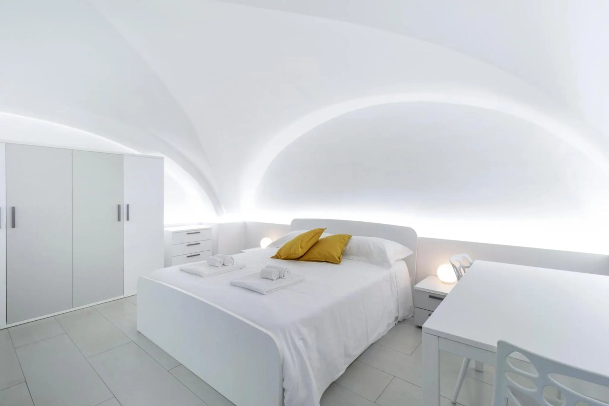 Bed in Stesicoro Exclusive House