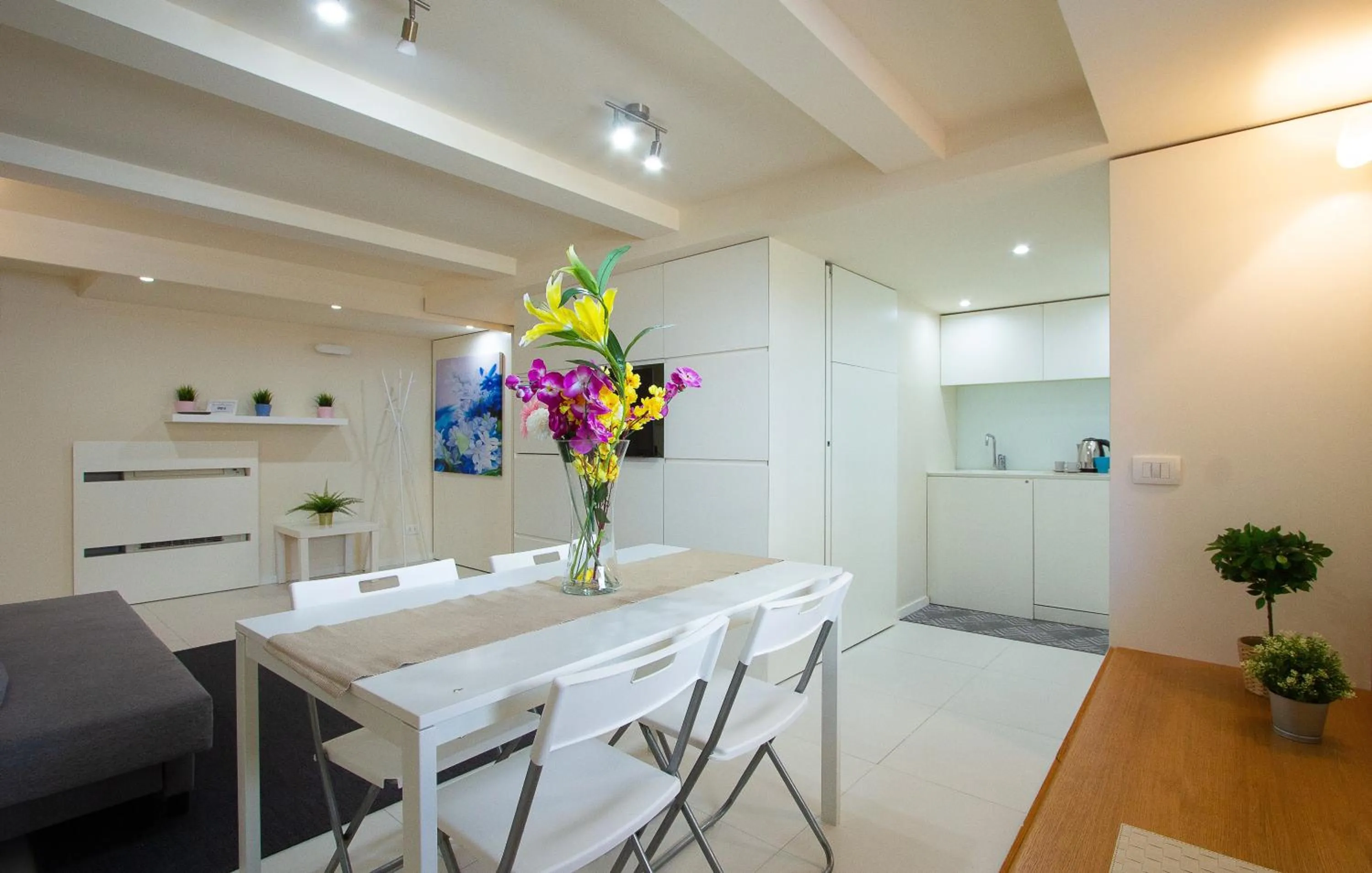 TV and multimedia in Stesicoro Exclusive House