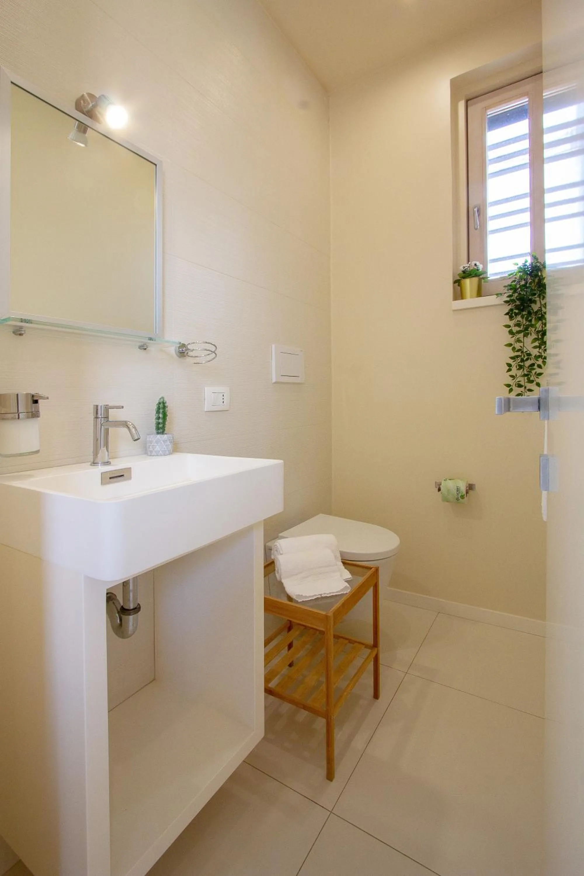 Toilet in Stesicoro Exclusive House