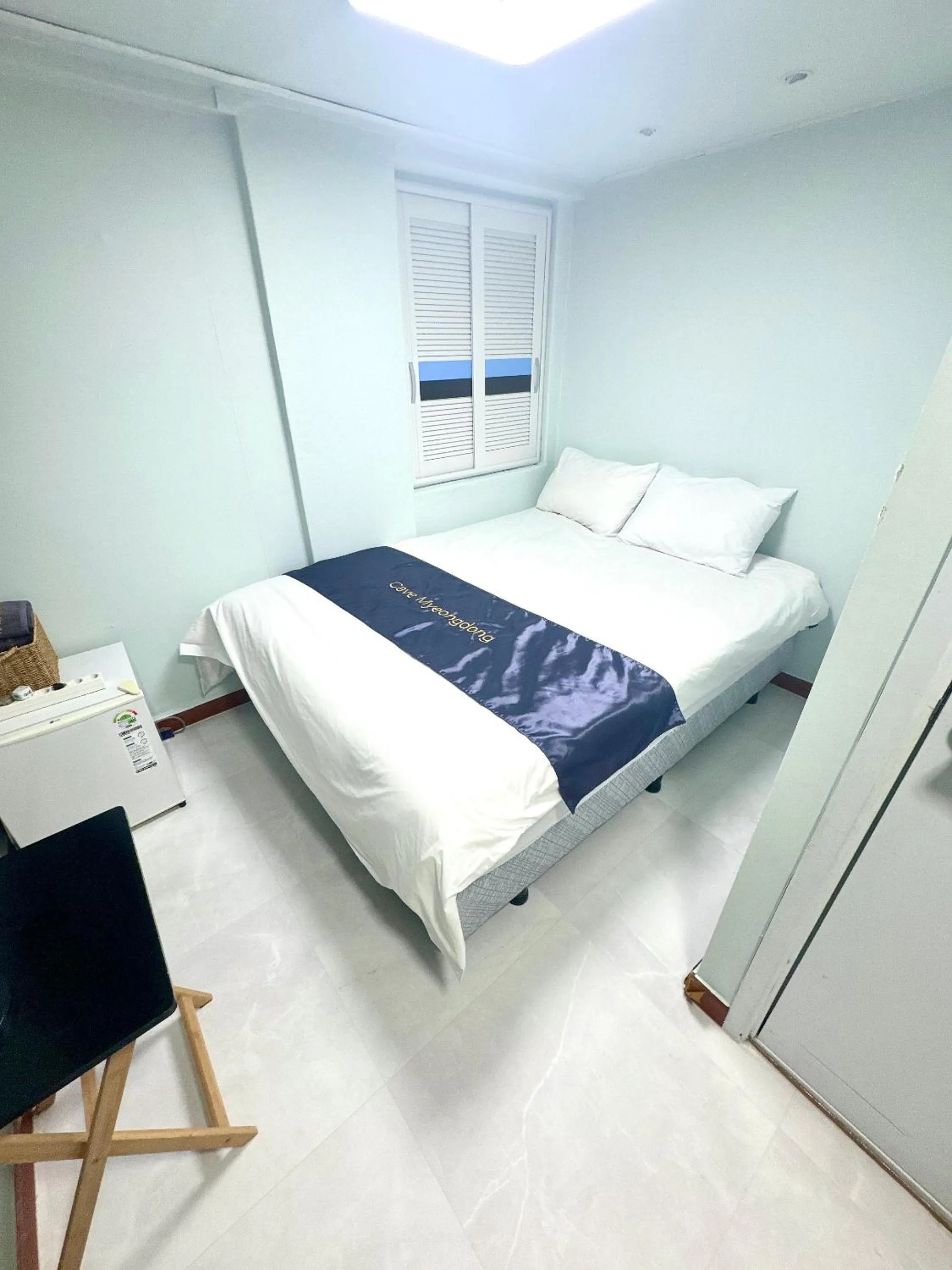 Bedroom, Bed in Cave Myeongdong